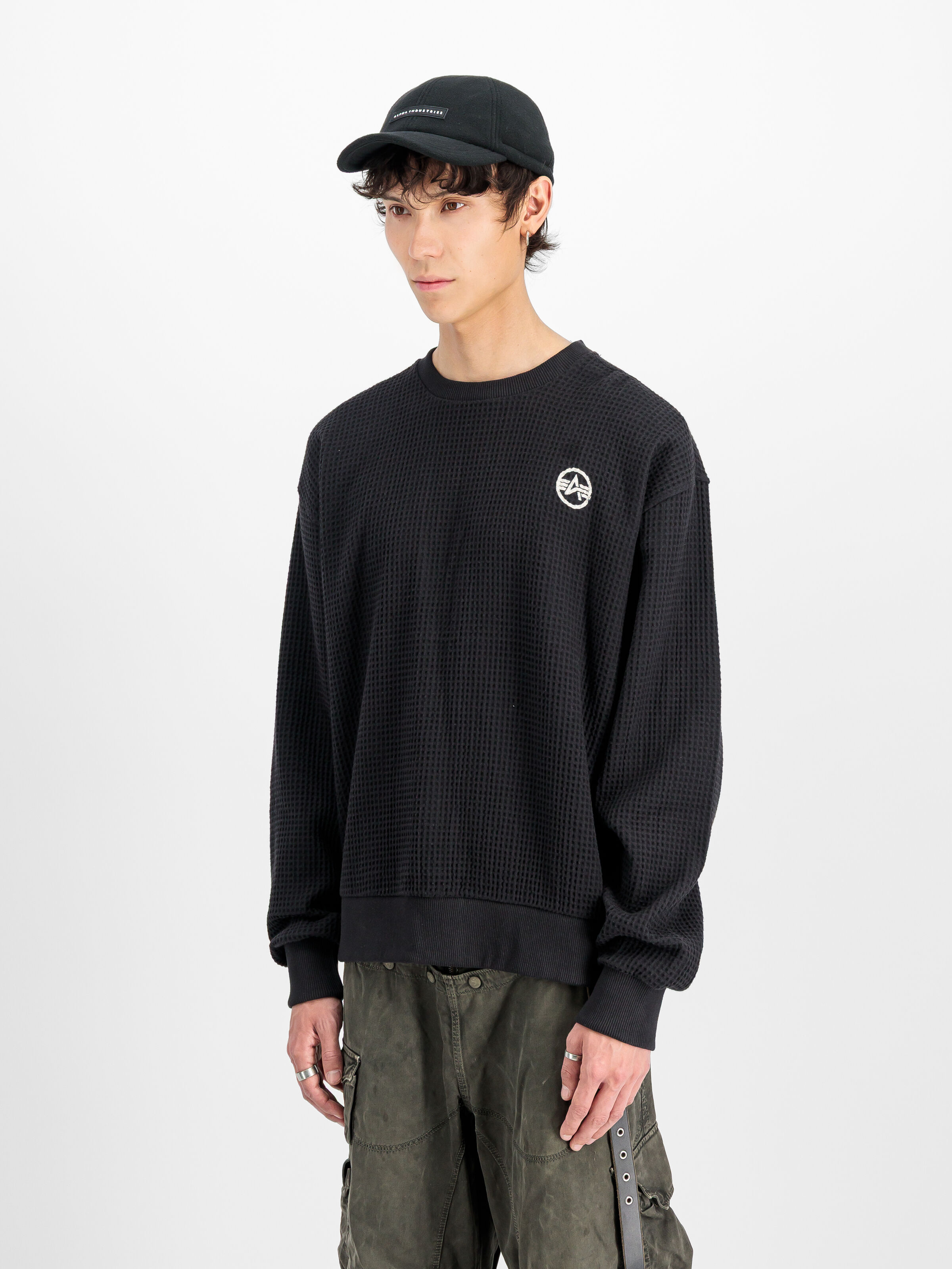 Studio Waffle Sweatshirt black 258300_03_2_model_00002_172935