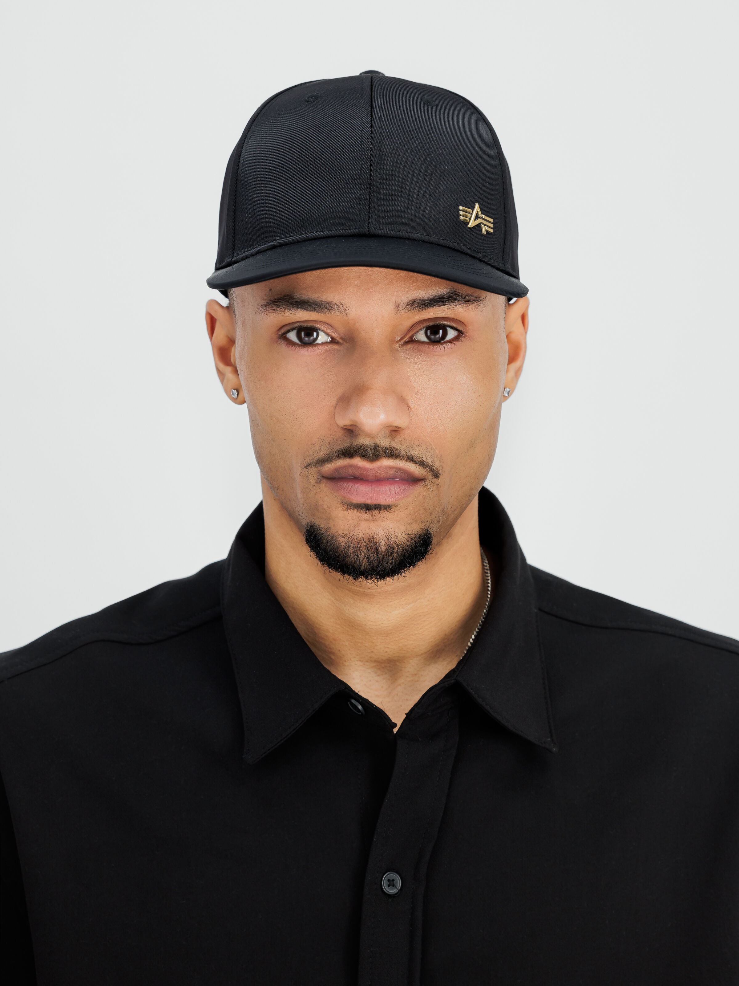 Metal Label Cap black/shiny gold 156905_533_2_model_00001_152848