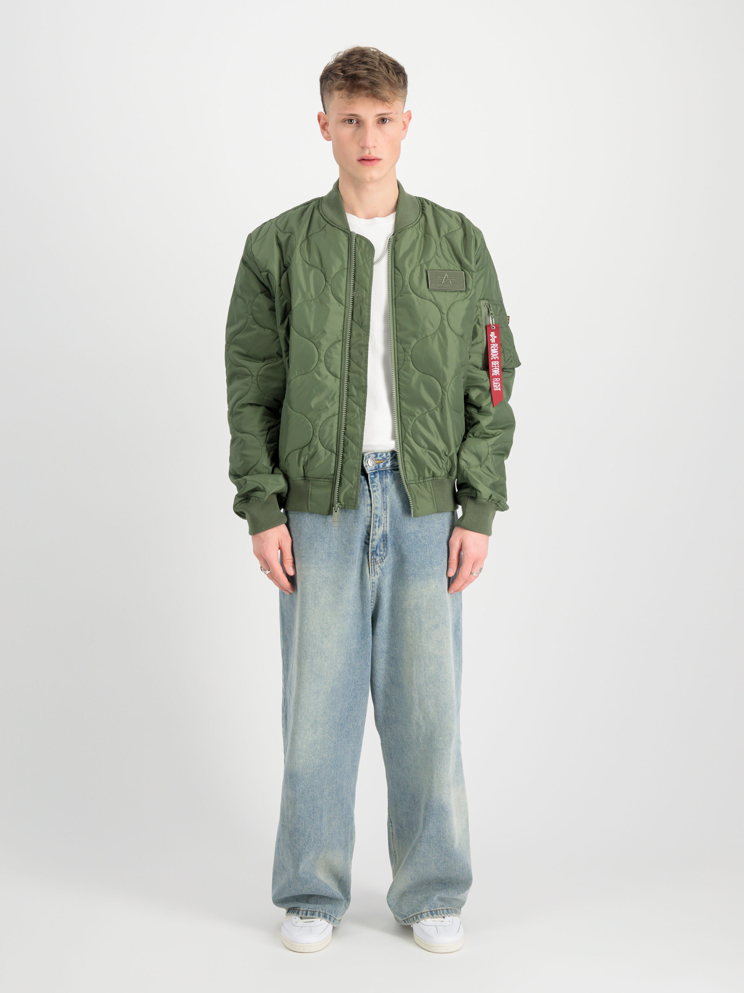 MA-1 ALS Bomber Jacket sage-green 136135_01_2_model_00001_123908