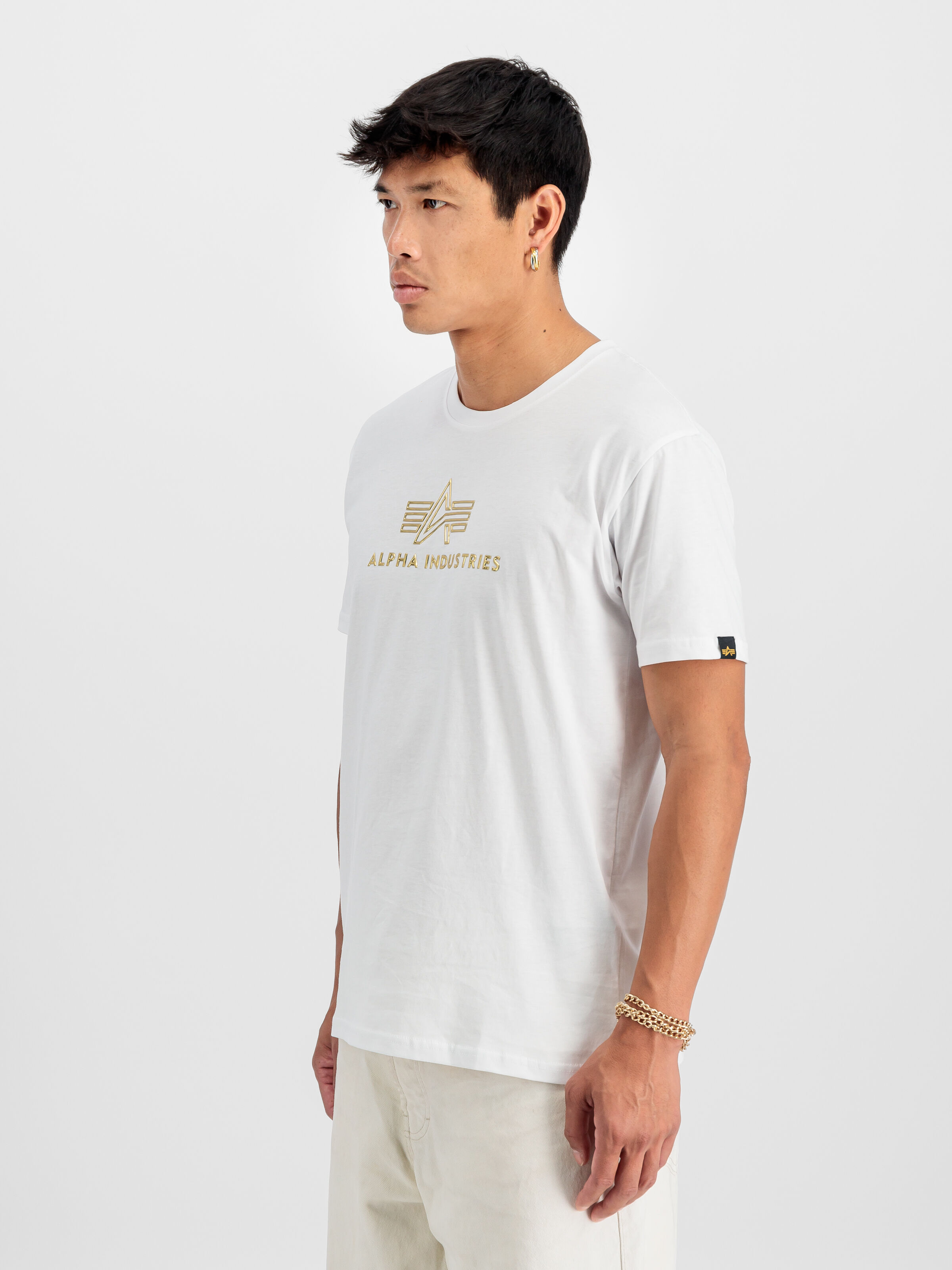 Basic Mid Logo TPU T-Shirt white/gold 148525_438_2_model_00003_117140
