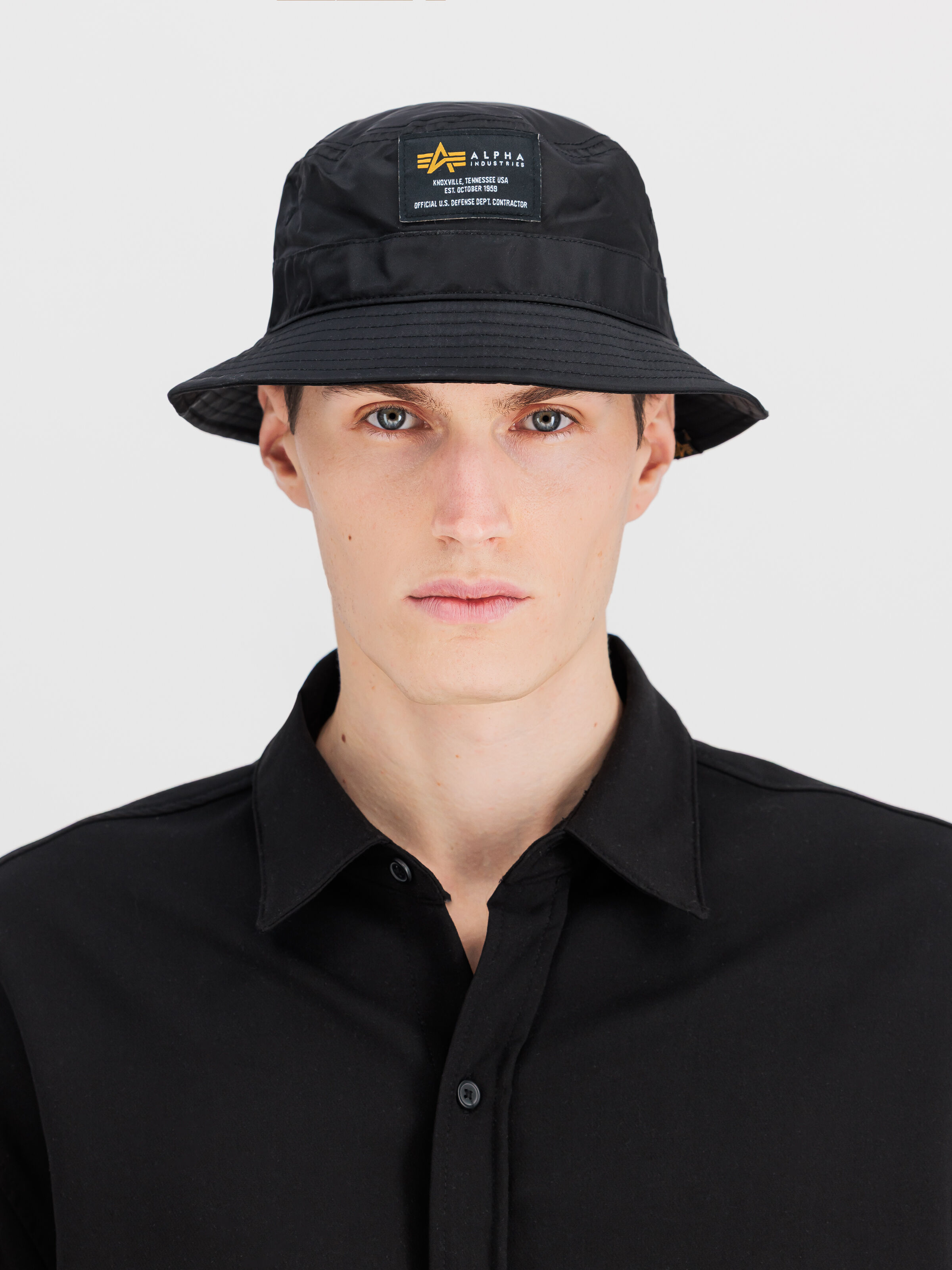 Crew Bucket Hat black 116912_03_2_model_00001_154829
