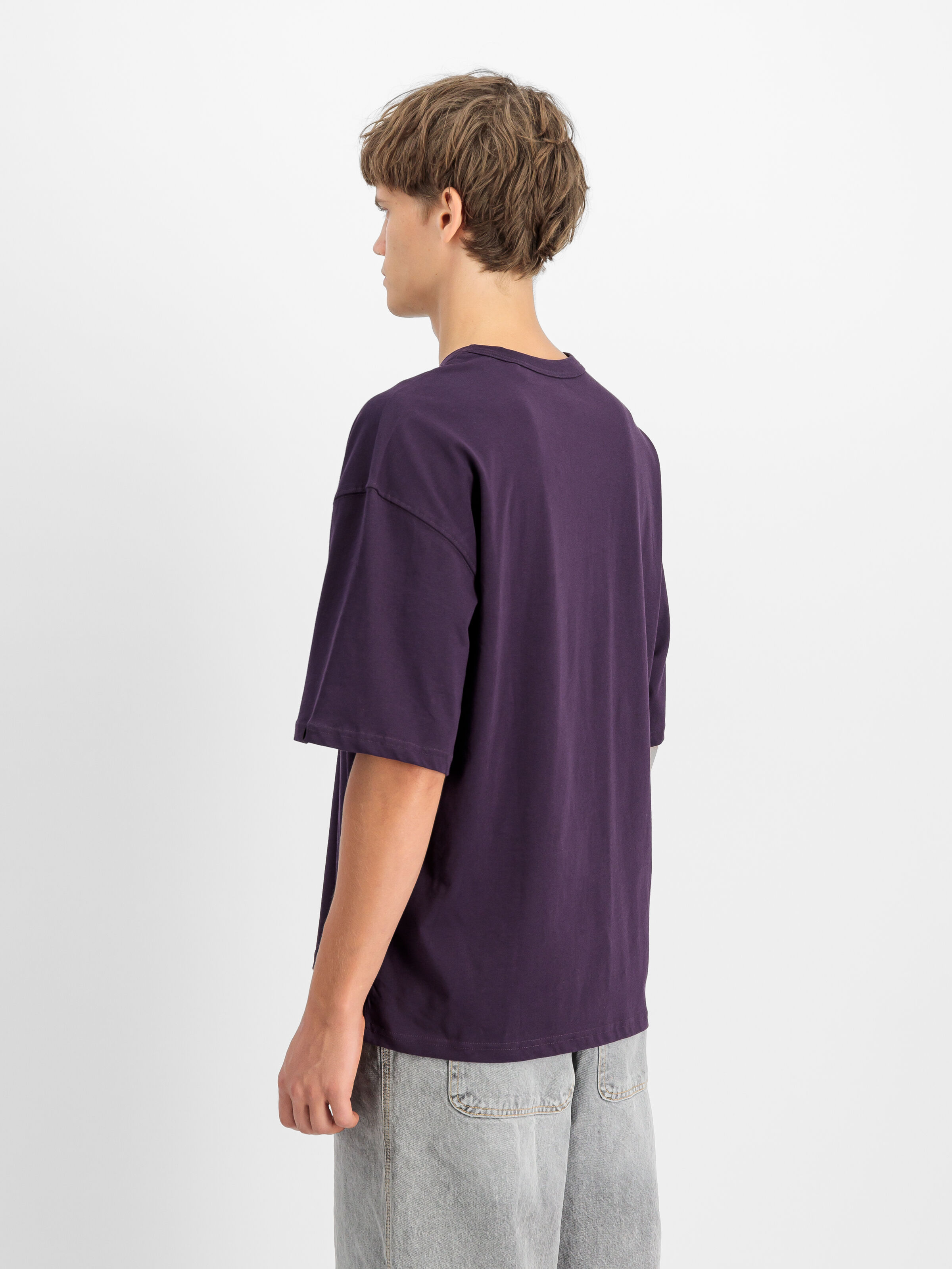 Alpha Essentials Rubber Logo T-Shirt Plum 146504_719_2_model_00004_106512