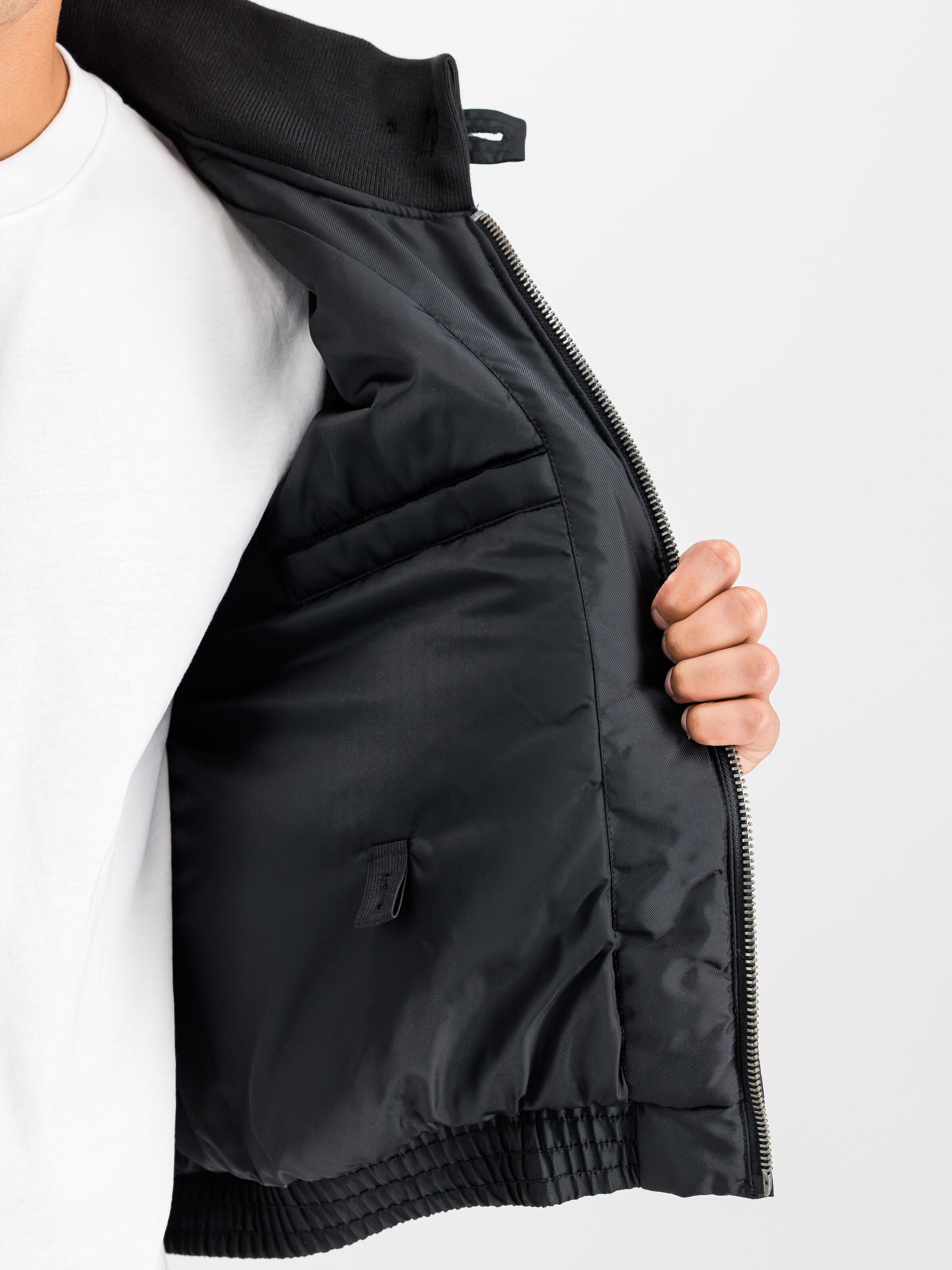 G-8 WEP 1973 Heritage Bomber Jacket black 258130_03_3_detail_00002_194848