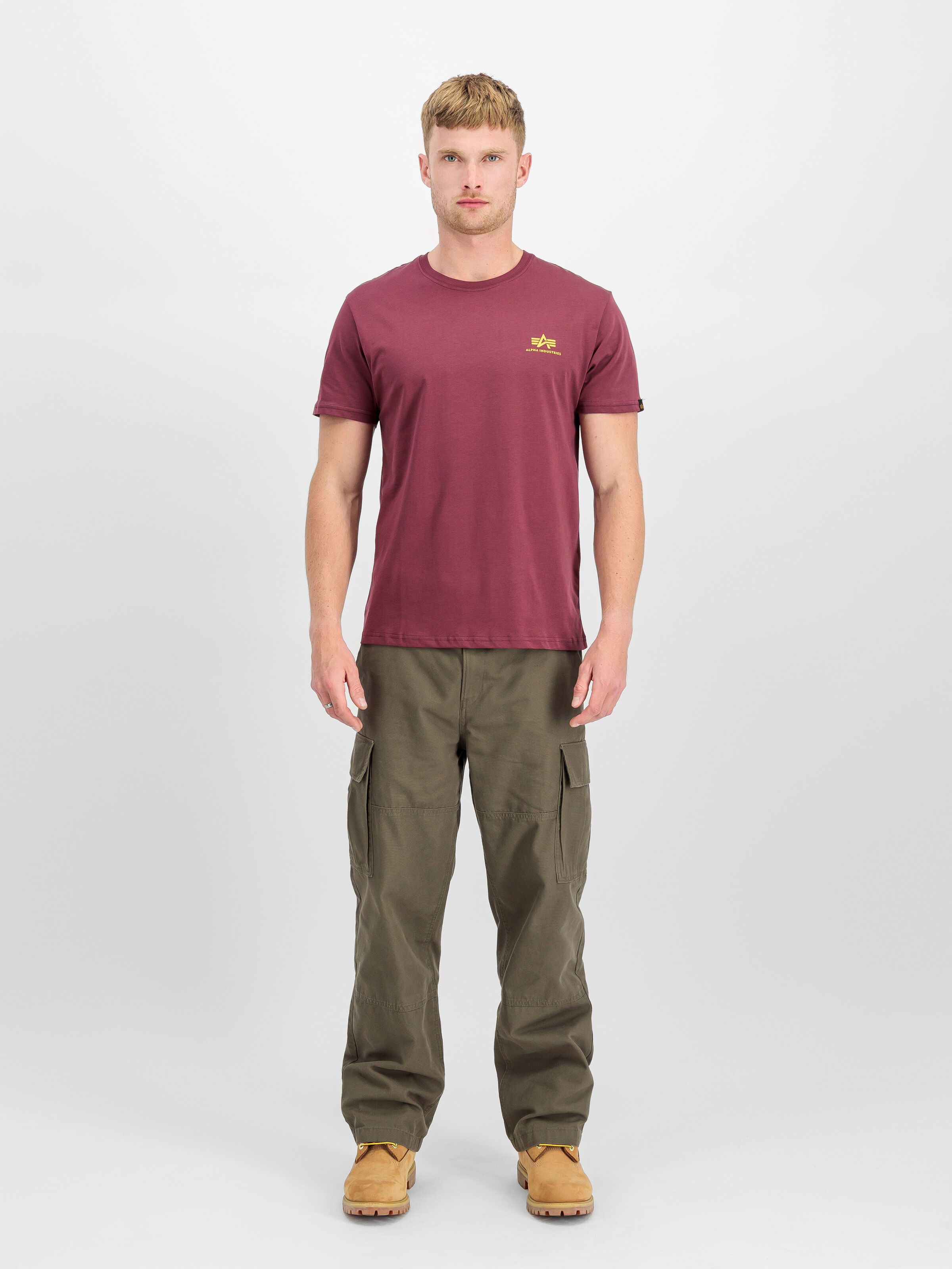 Basic Small Logo T-Shirt burgundy 188505_184_2_model_00001_191843