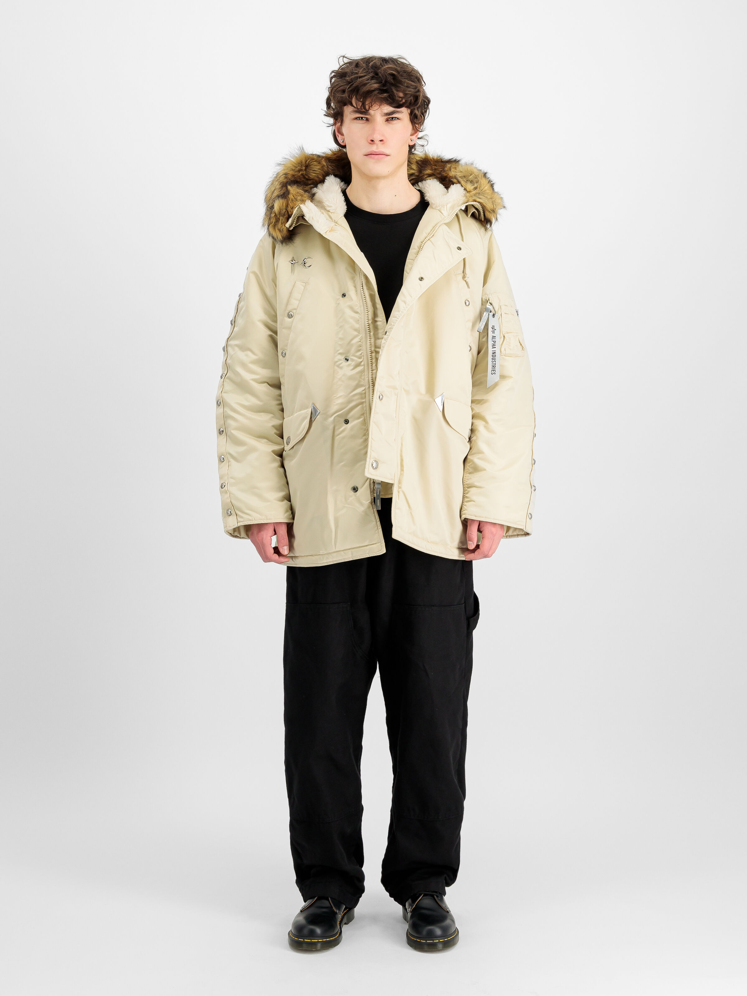 ALPHA x THUG CLUB N-3B Winter Jacket vintage white 258153_300_2_model_00001_209981