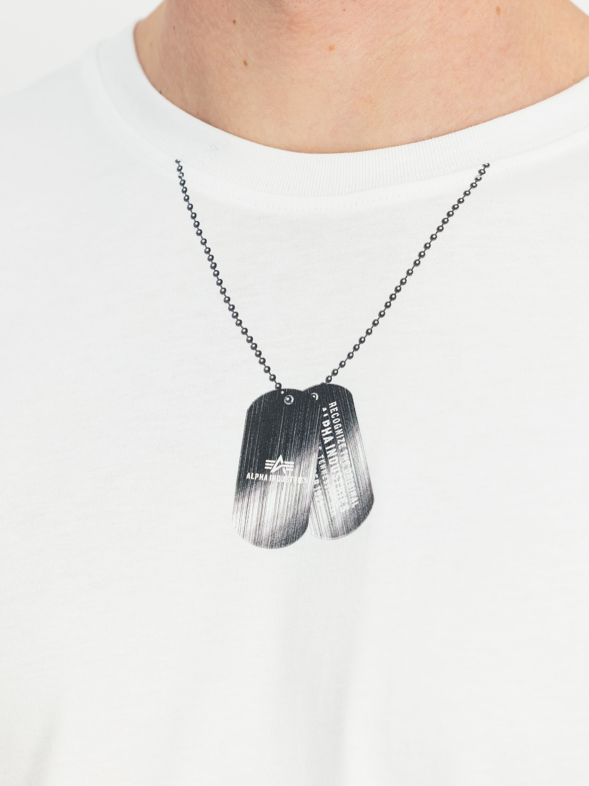 Dog-Tag T-Shirt white 266529_09_3_detail_00001_219646