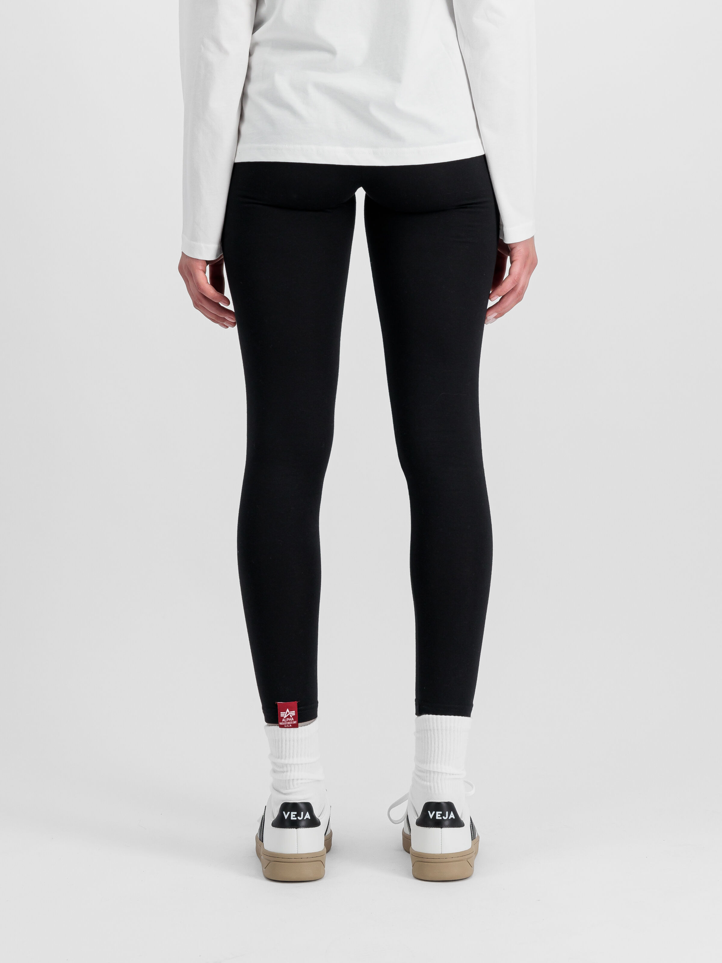 Basic Small Logo Leggings Women black 116053_03_2_model_00005_119771