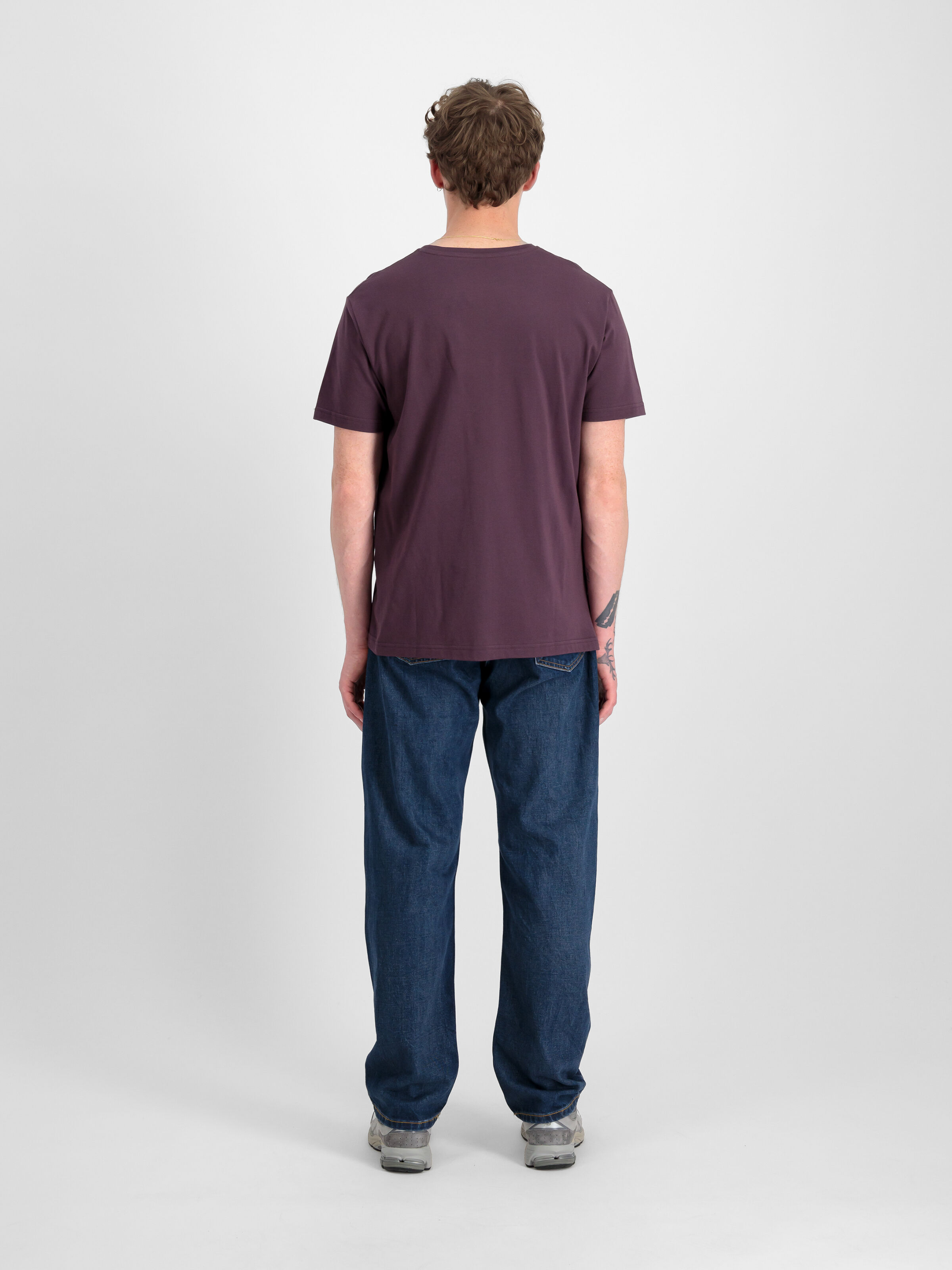 Basic Mid Logo T-Shirt Plum 118533_719_2_model_00002_97254