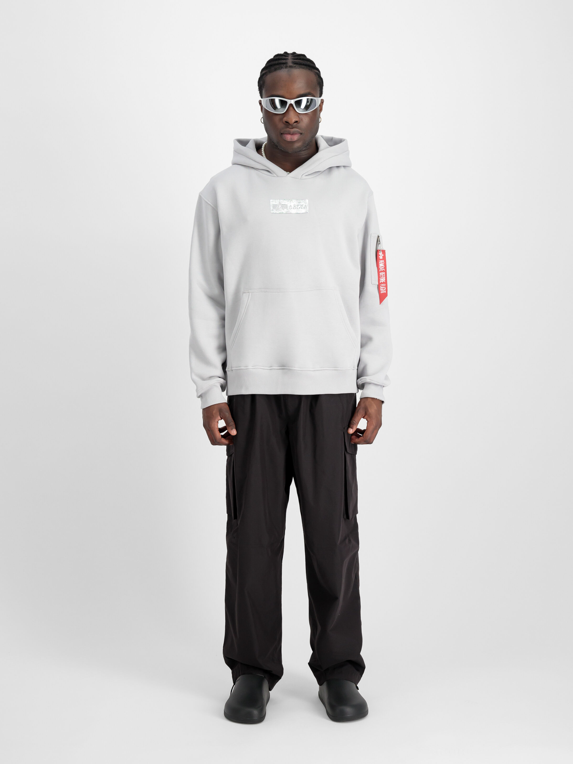 Metal Plate Hoodie pastel grey 148339_666_2_model_00001_98489