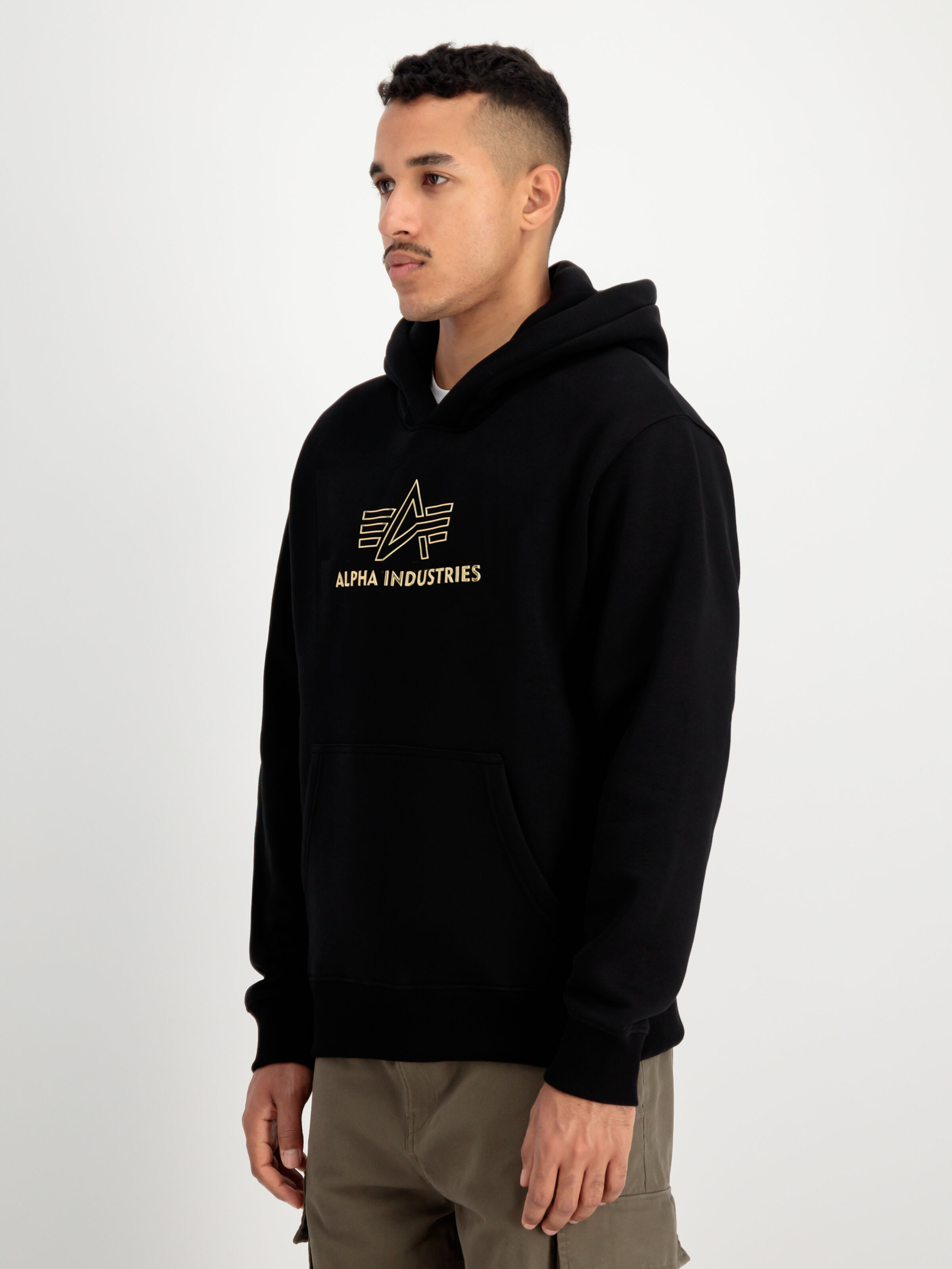 Basic Big Logo TPU Hoodie black/shiny gold 148346_533_2_model_00003_117132