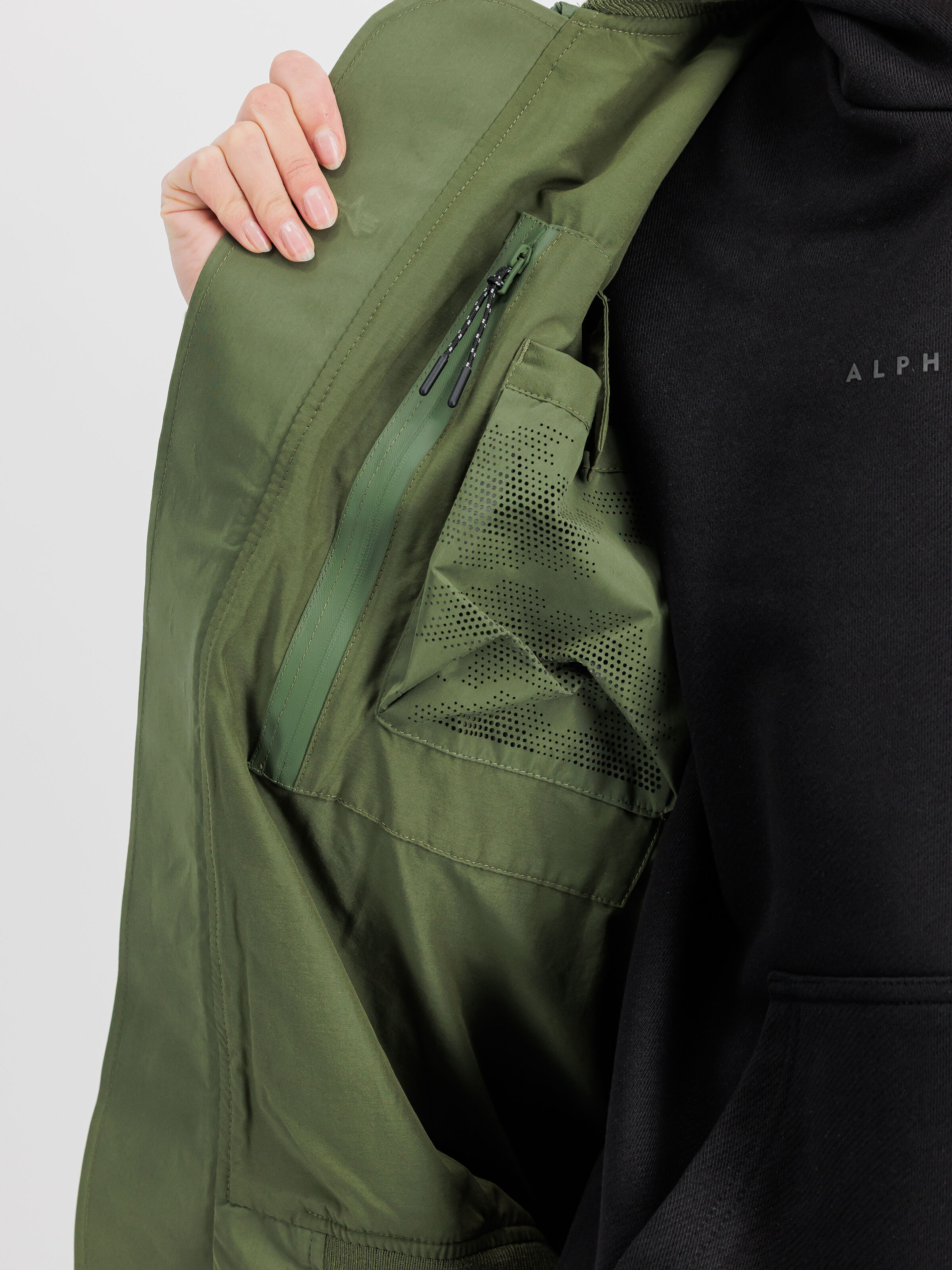 L-2B II Laser Cut Light Flight Jacket sage-green 756120_01_3_detail_00001_155257
