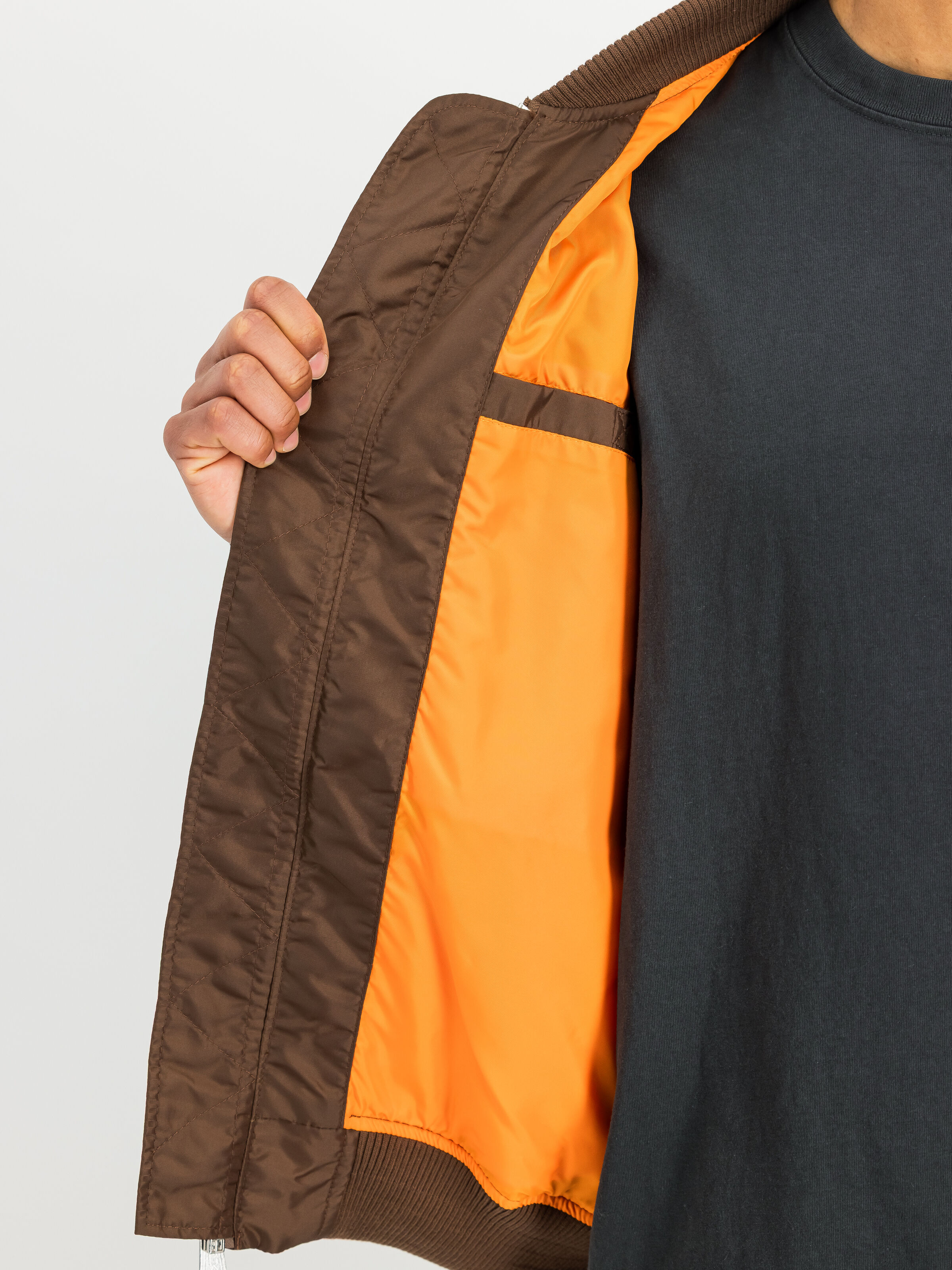 MA-1 TT Light Bomber Jacket powder brown 191103_204_3_detail_00001_235378