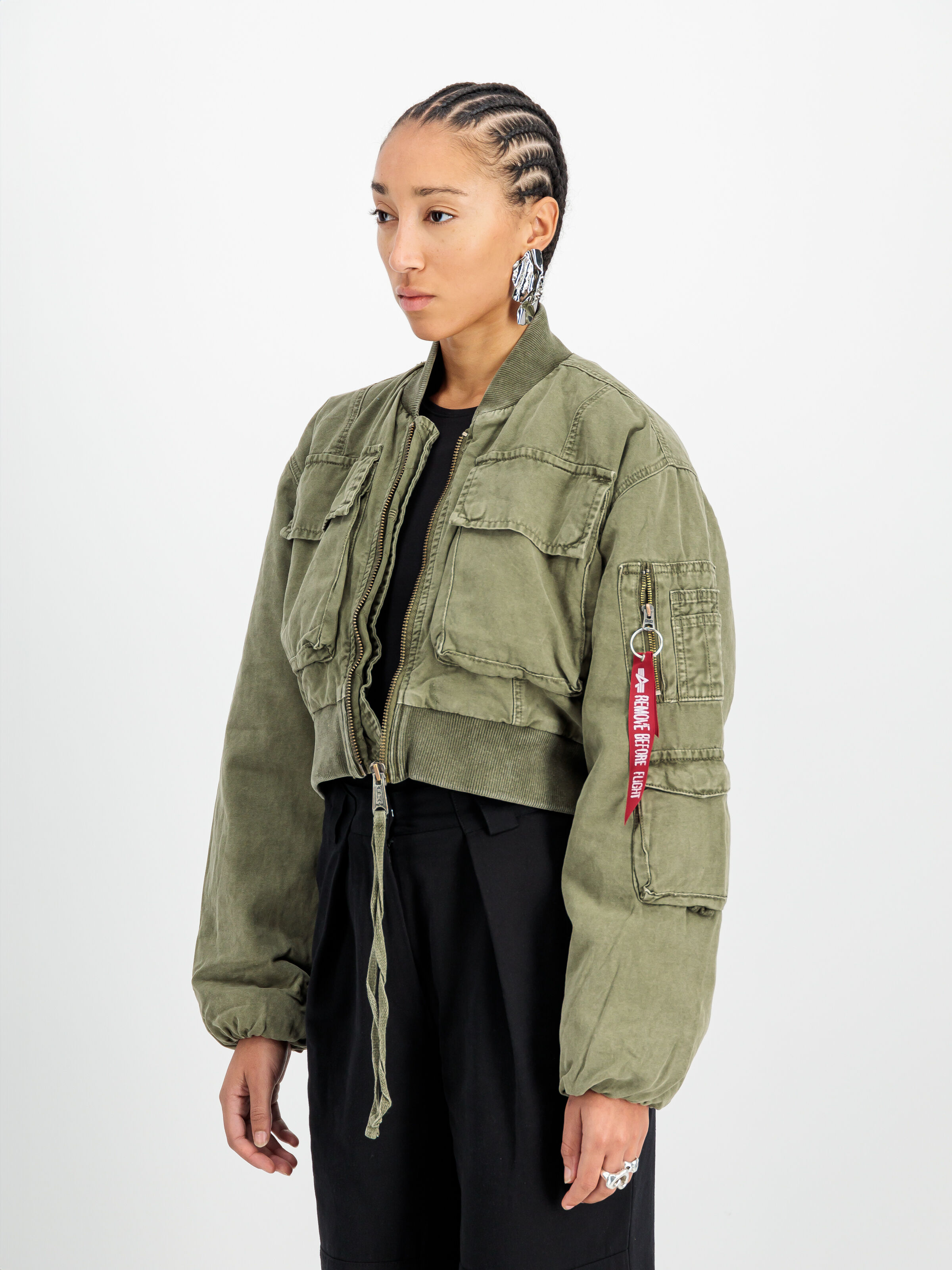 Multipocket Flight Jacket Women olive 148008_11_2_model_00003_117216