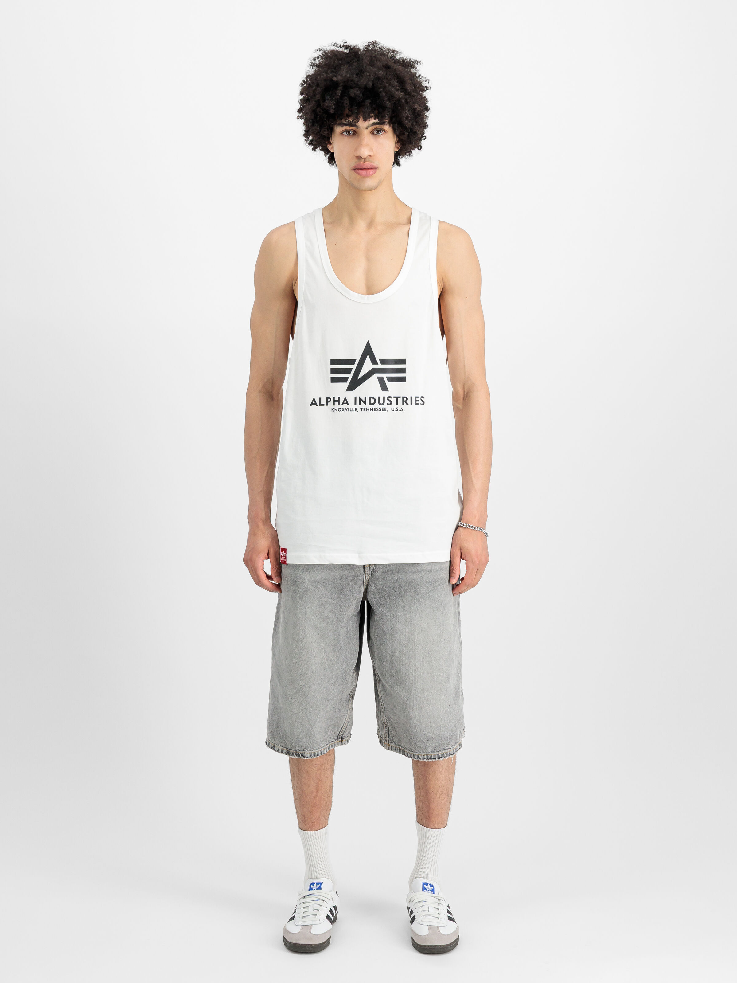Basic BB Big Logo Tank white 116513_09_2_model_00001_156541