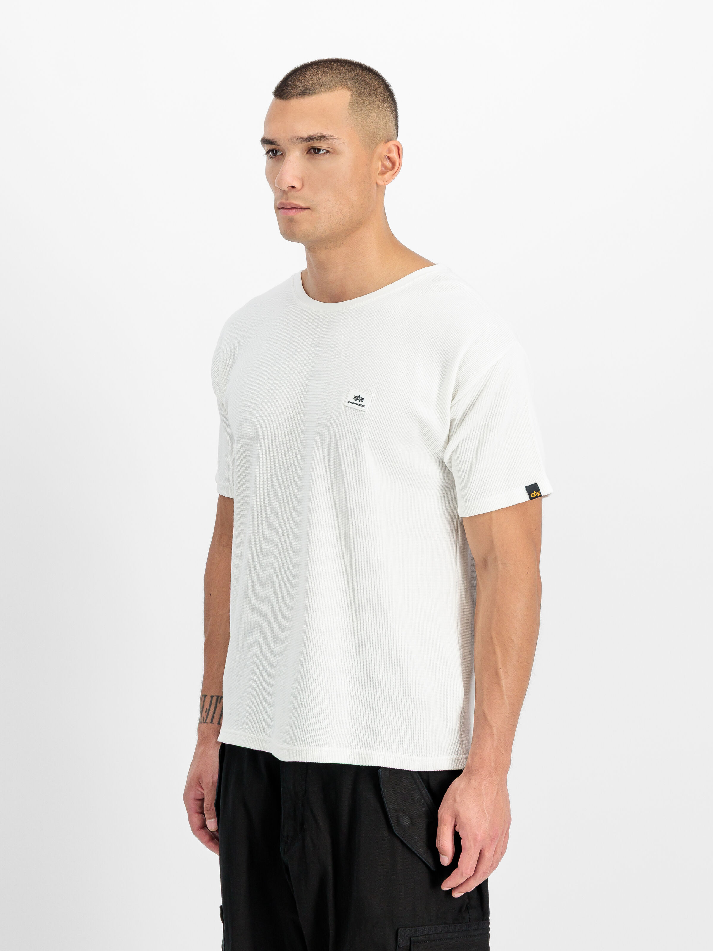 Waffle Small Logo T-Shirt white 266524_09_2_model_00002_213884