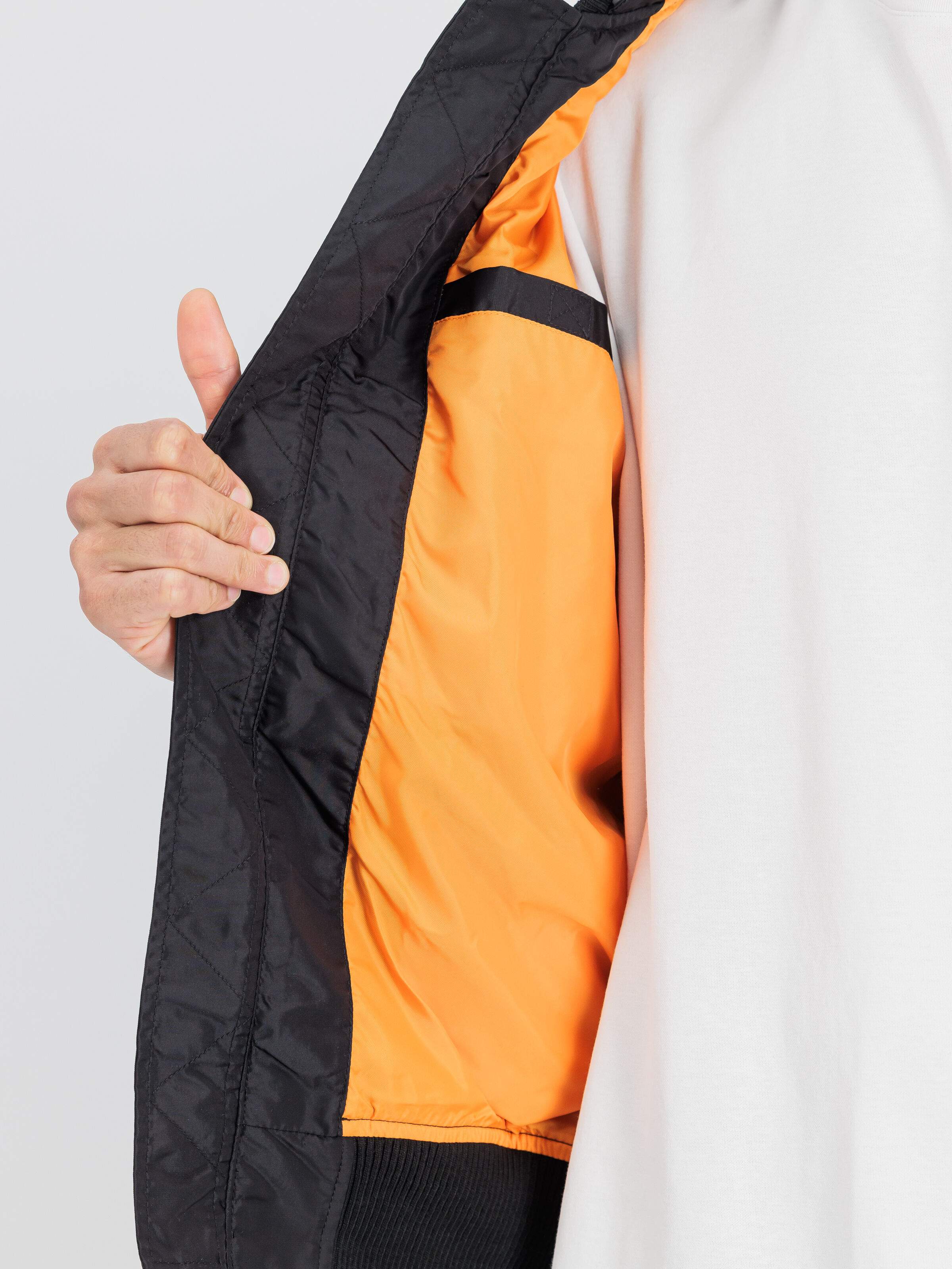 MA-1 TT Hood Light Bomber Jacket black 196108_03_3_detail_00001_155608