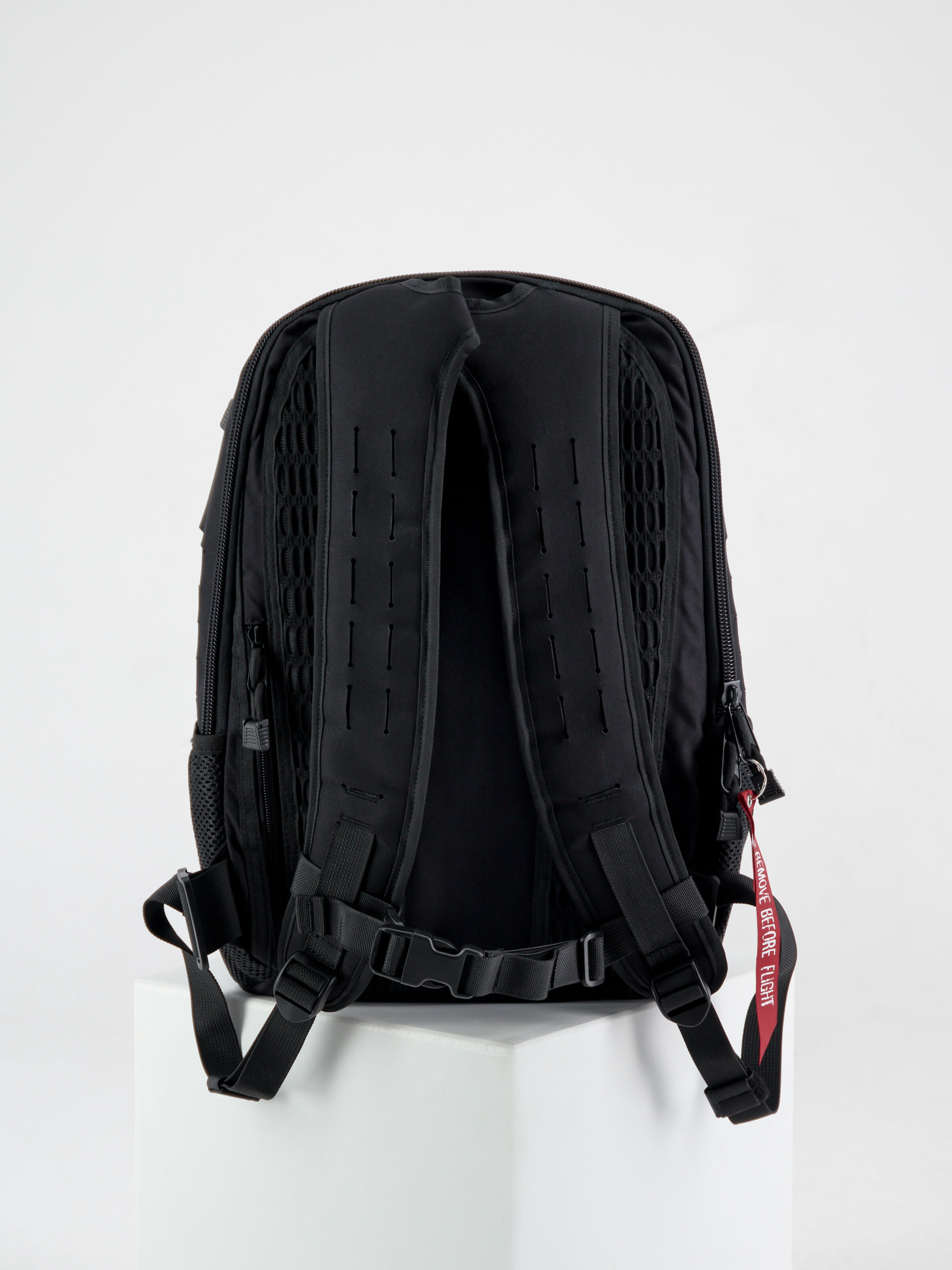 Alpha Combat Backpack black 108959_03_alpha_industries_combat_backpack_002_182005