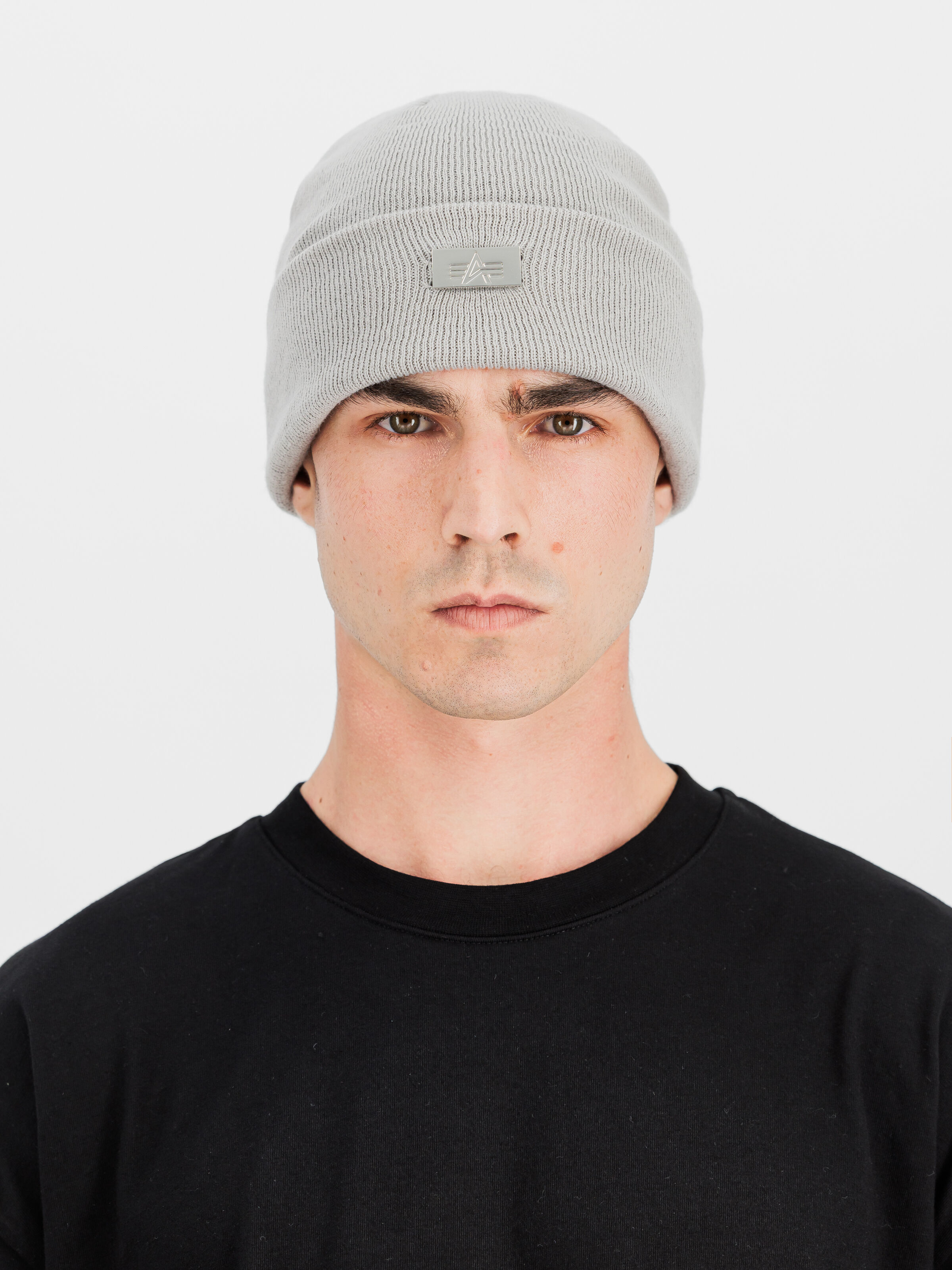 Metal Label Beanie silver 268915_31_2_model_00001_246142