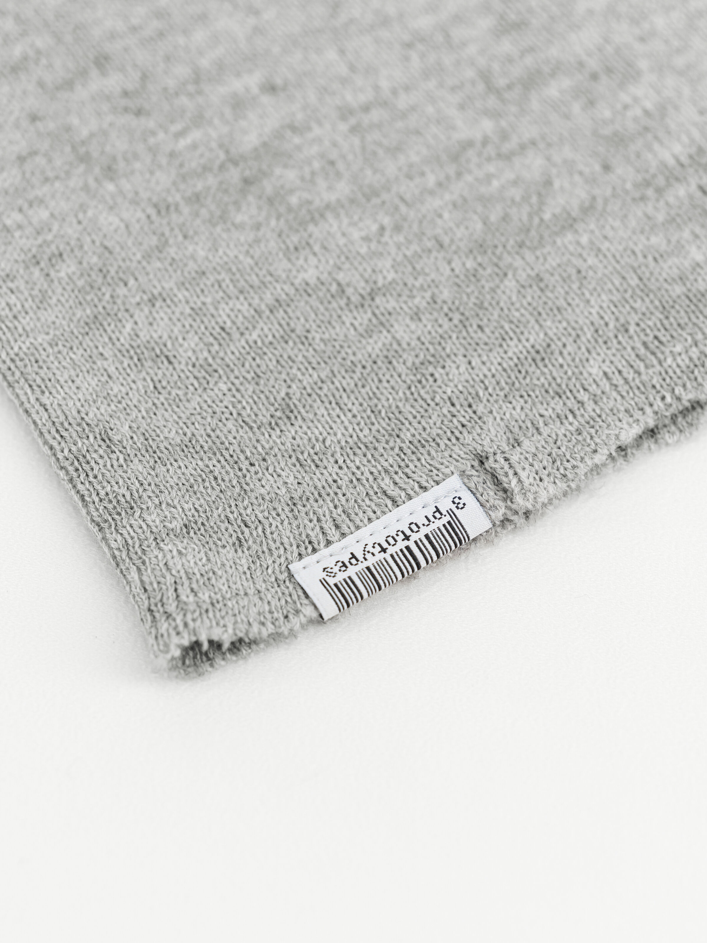 ALPHA x PROTOTYPES Raw Beanie Label grey heather 258957_17_3_detail_00001_224498