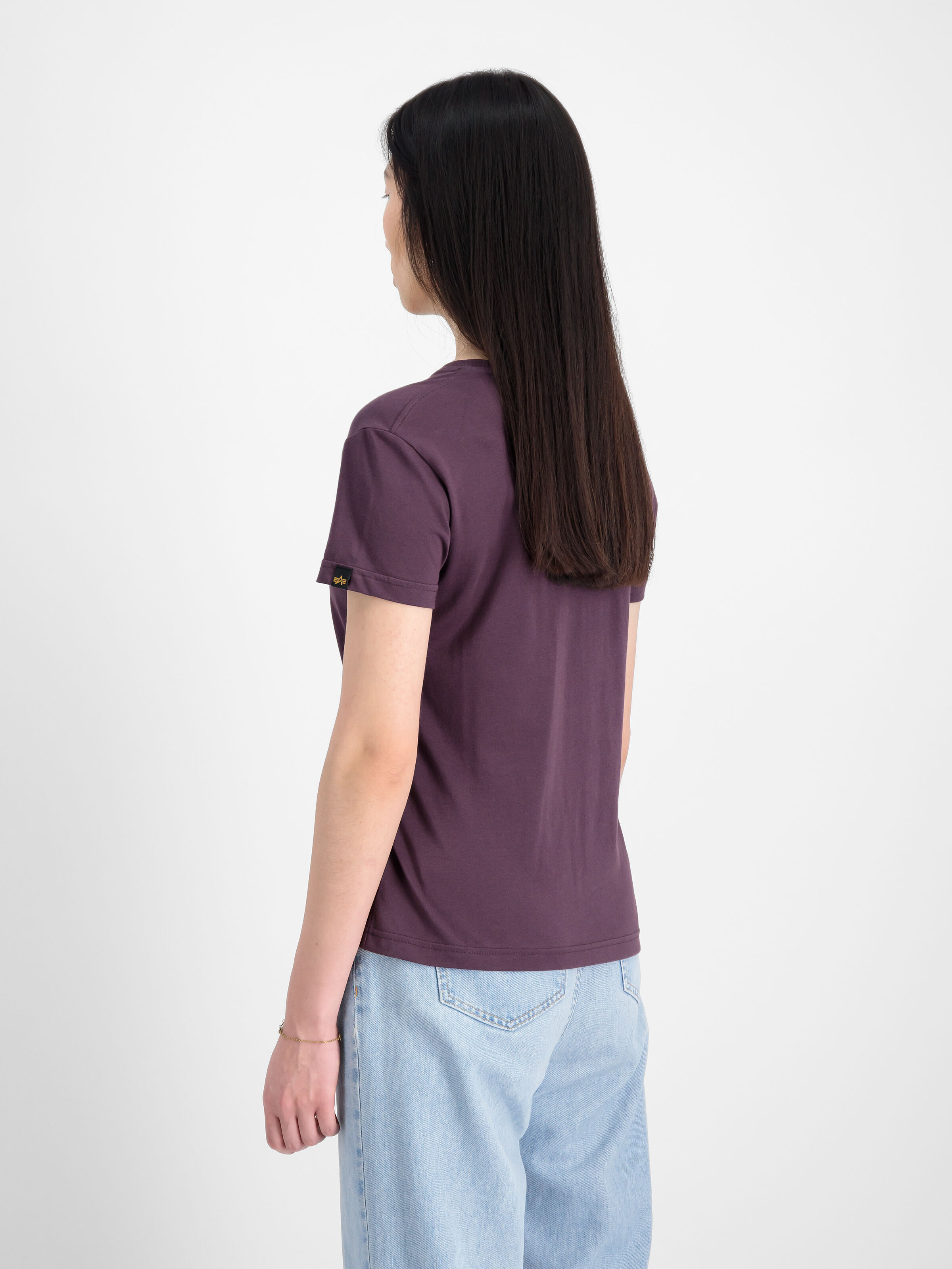 Basic Small Logo T-Shirt Women Plum 196054_719_2_model_00004_96992
