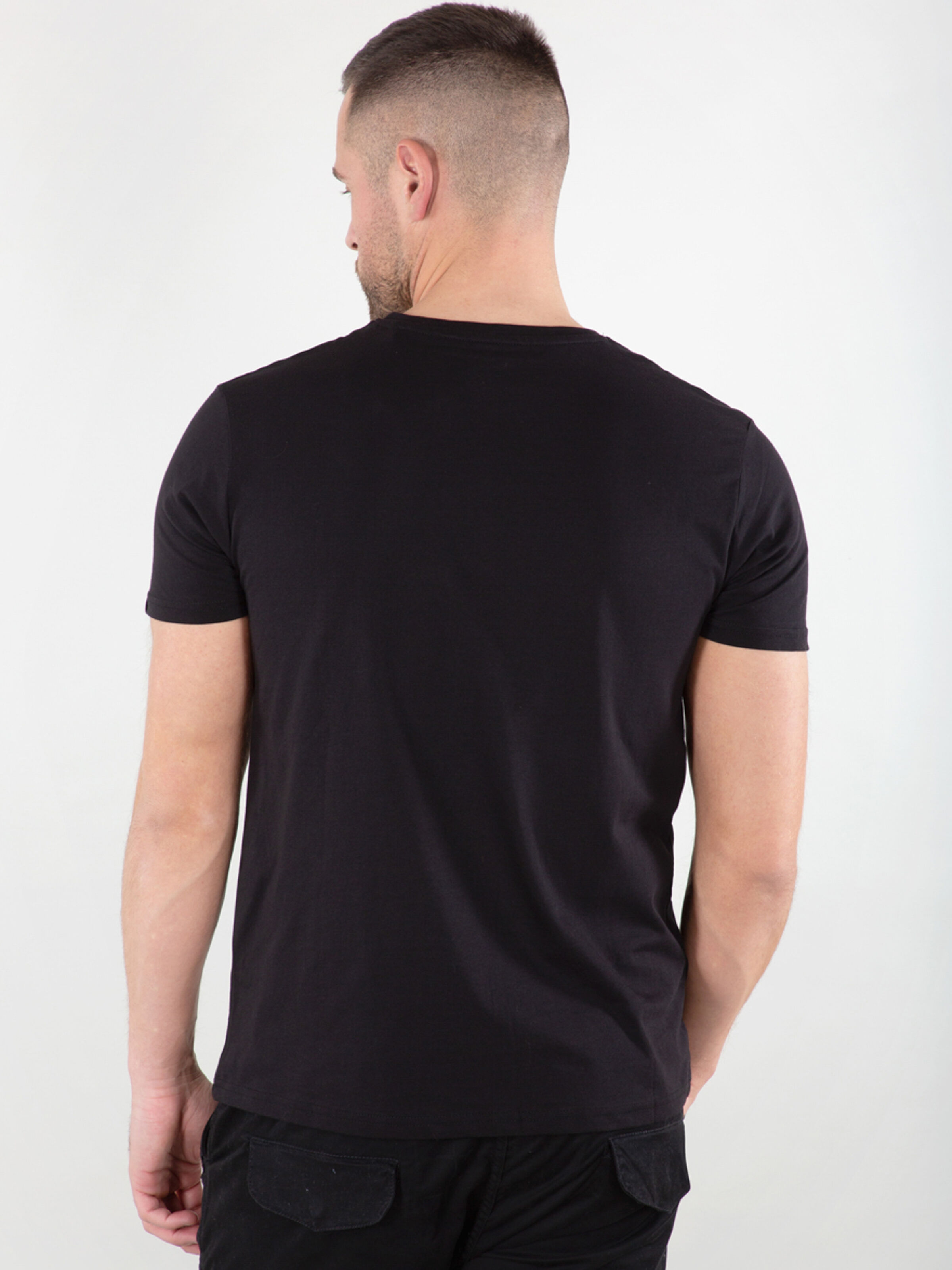 Basic Reflective Print T-Shirt black 100501RP_03_alphaindustries_basic_tshirt_reflective_print_004_182792