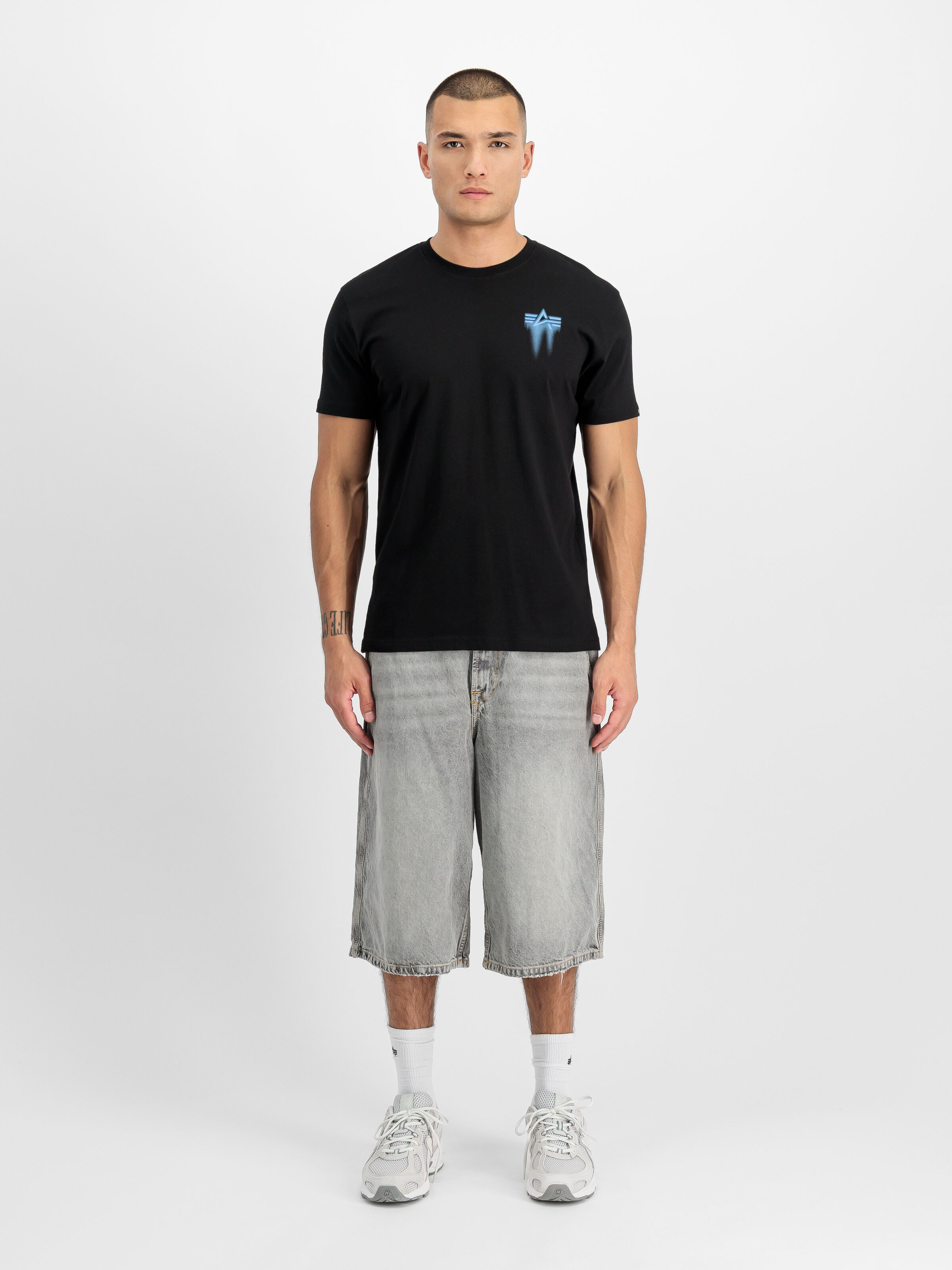 Spray Print T-Shirt black 266526_03_2_model_00001_214121