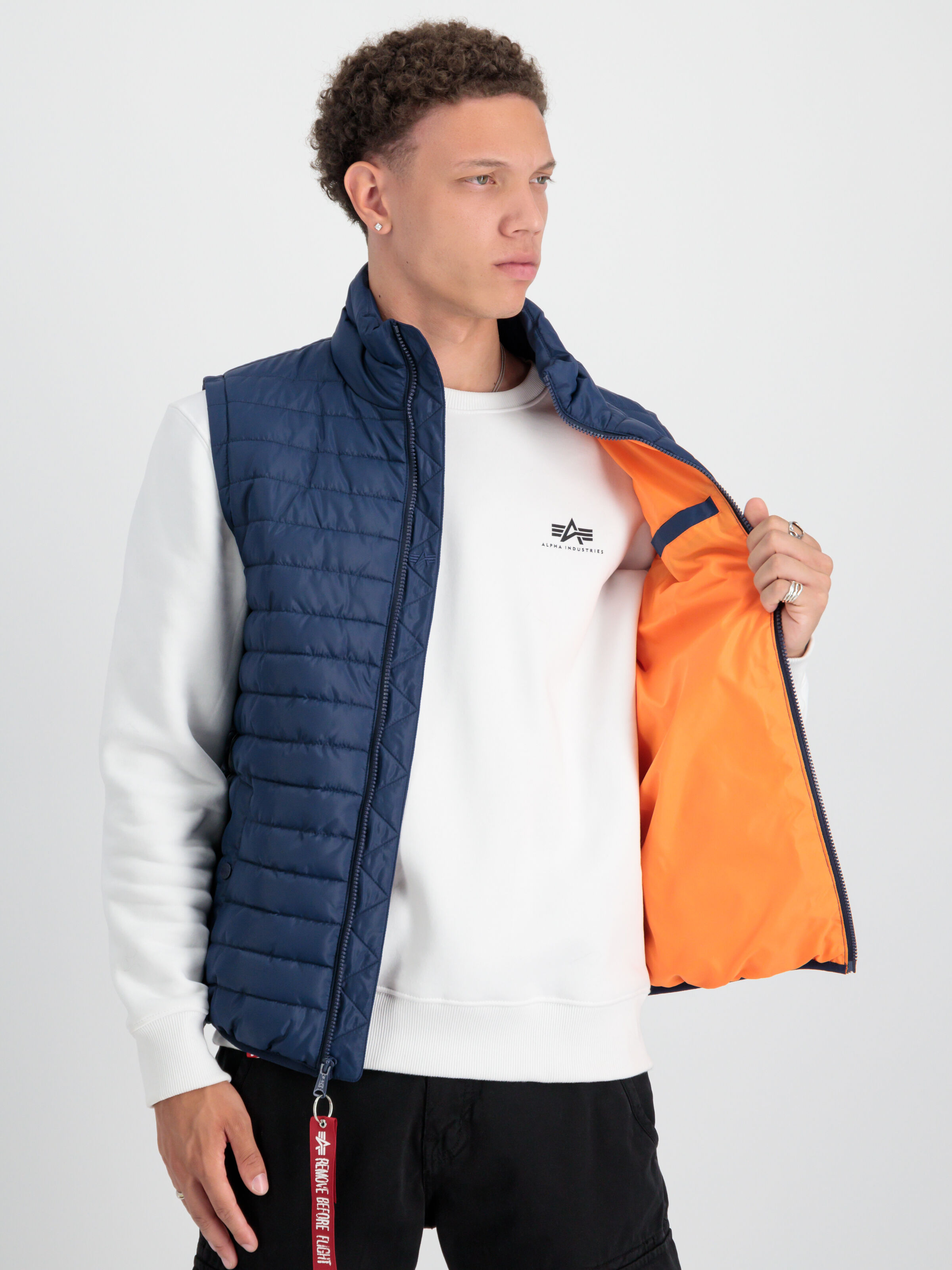 Puffer Light Vest ultra navy 138122_697_alpha_industries_puffer_vest_ulw_002_181993