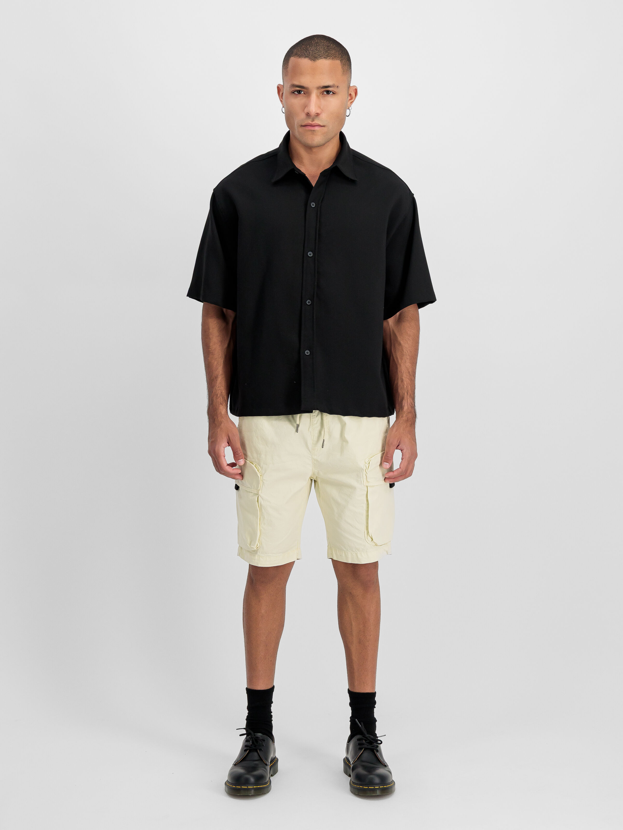 Division Short bone white 266259_159_2_model_00001_210546