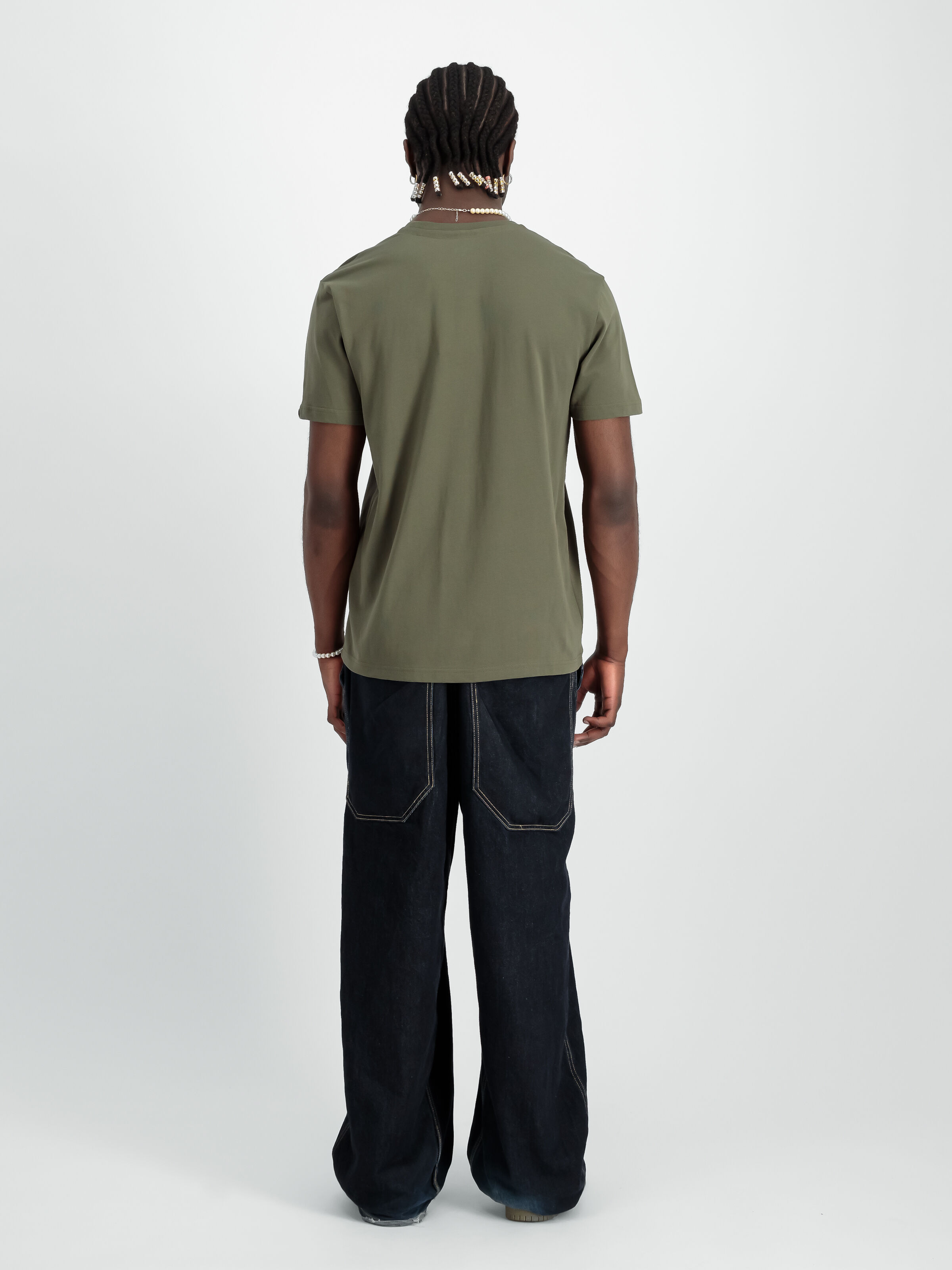 Embroidery T-Shirt dark olive 138500_142_2_model_00002_129484