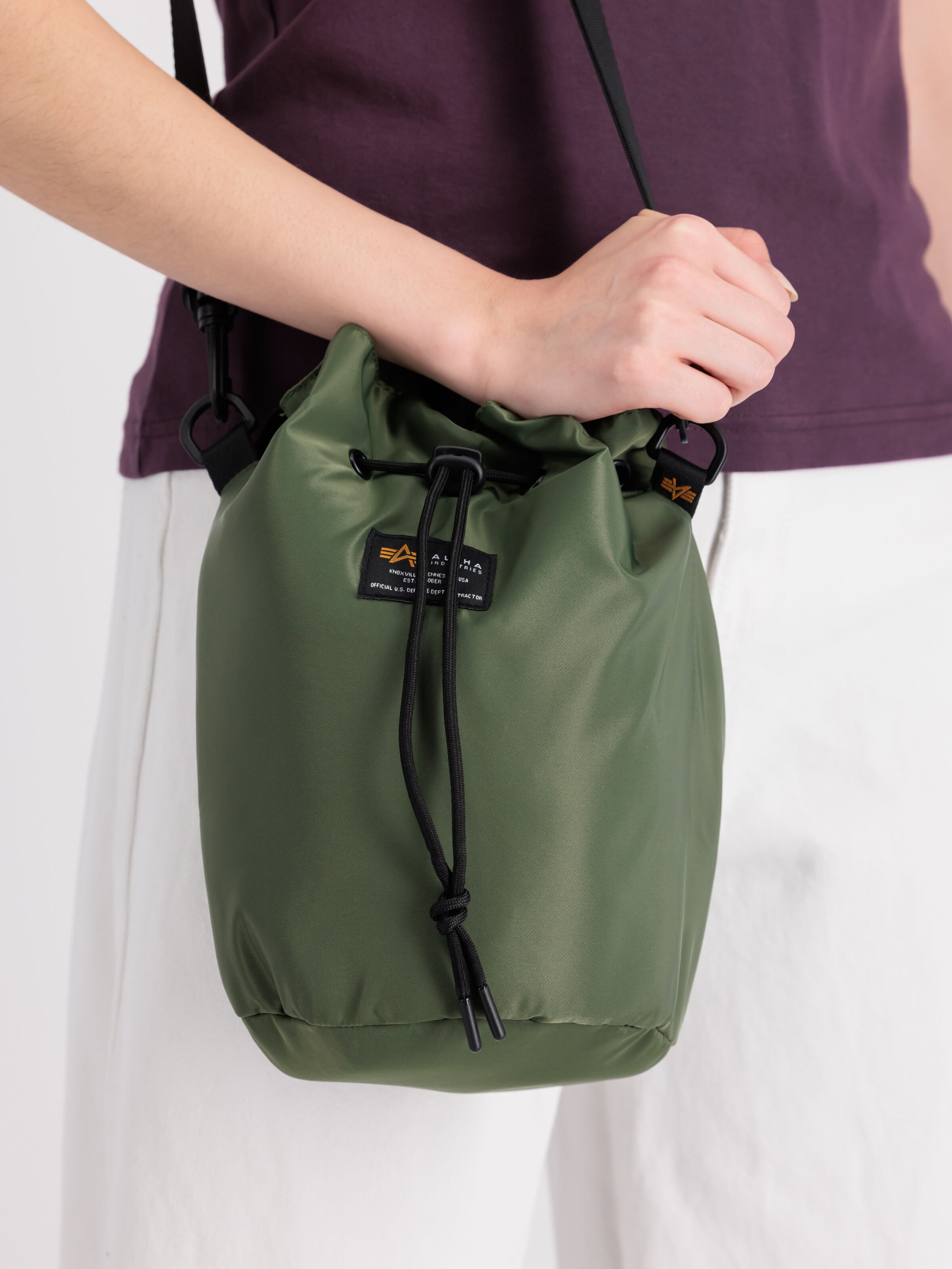 Carry Bag Women sage-green 148944_01_3_detail_00001_97828