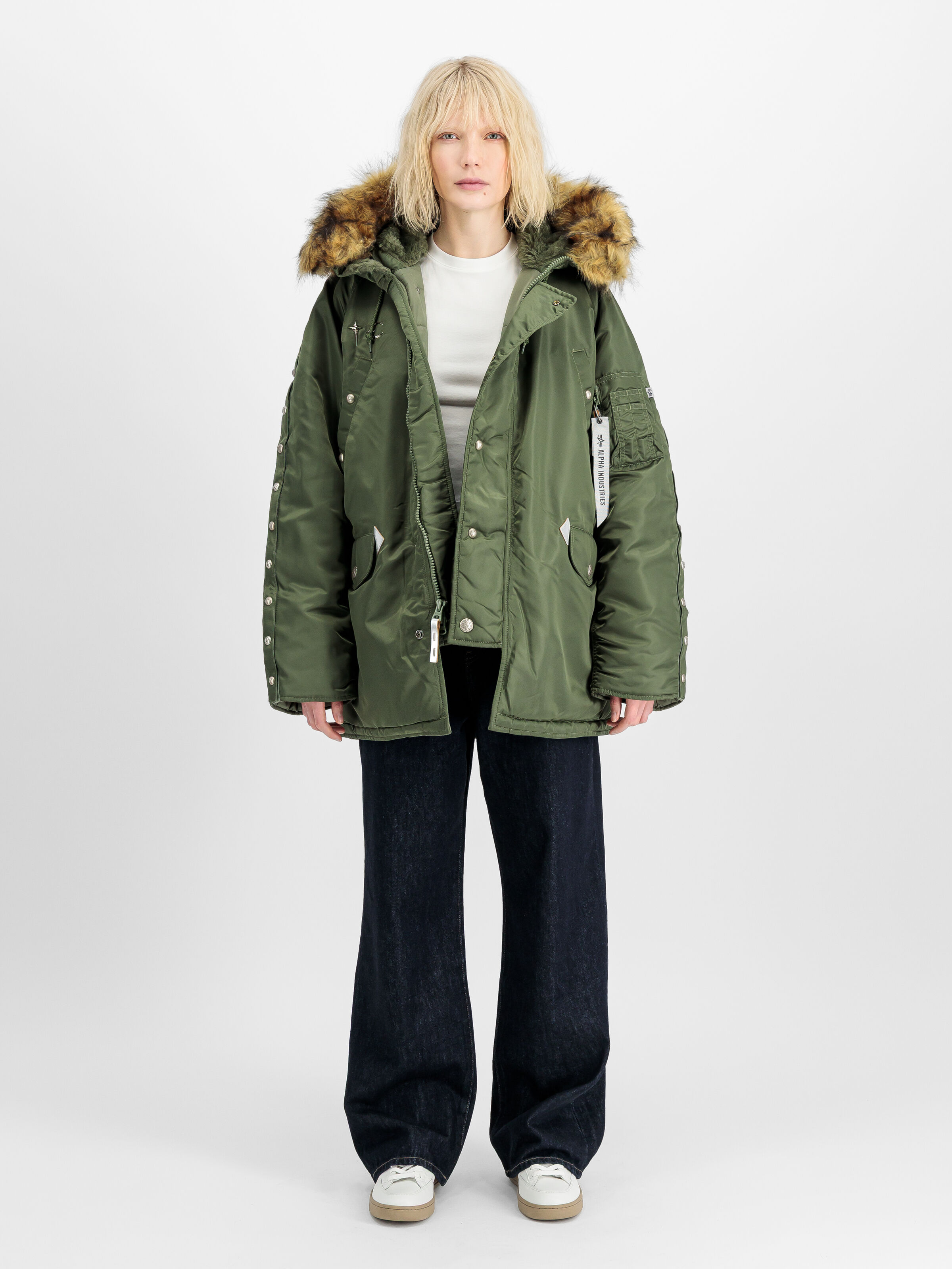 ALPHA x THUG CLUB N-3B Winter Jacket sage-green 258153_01_2_model_00001_209974