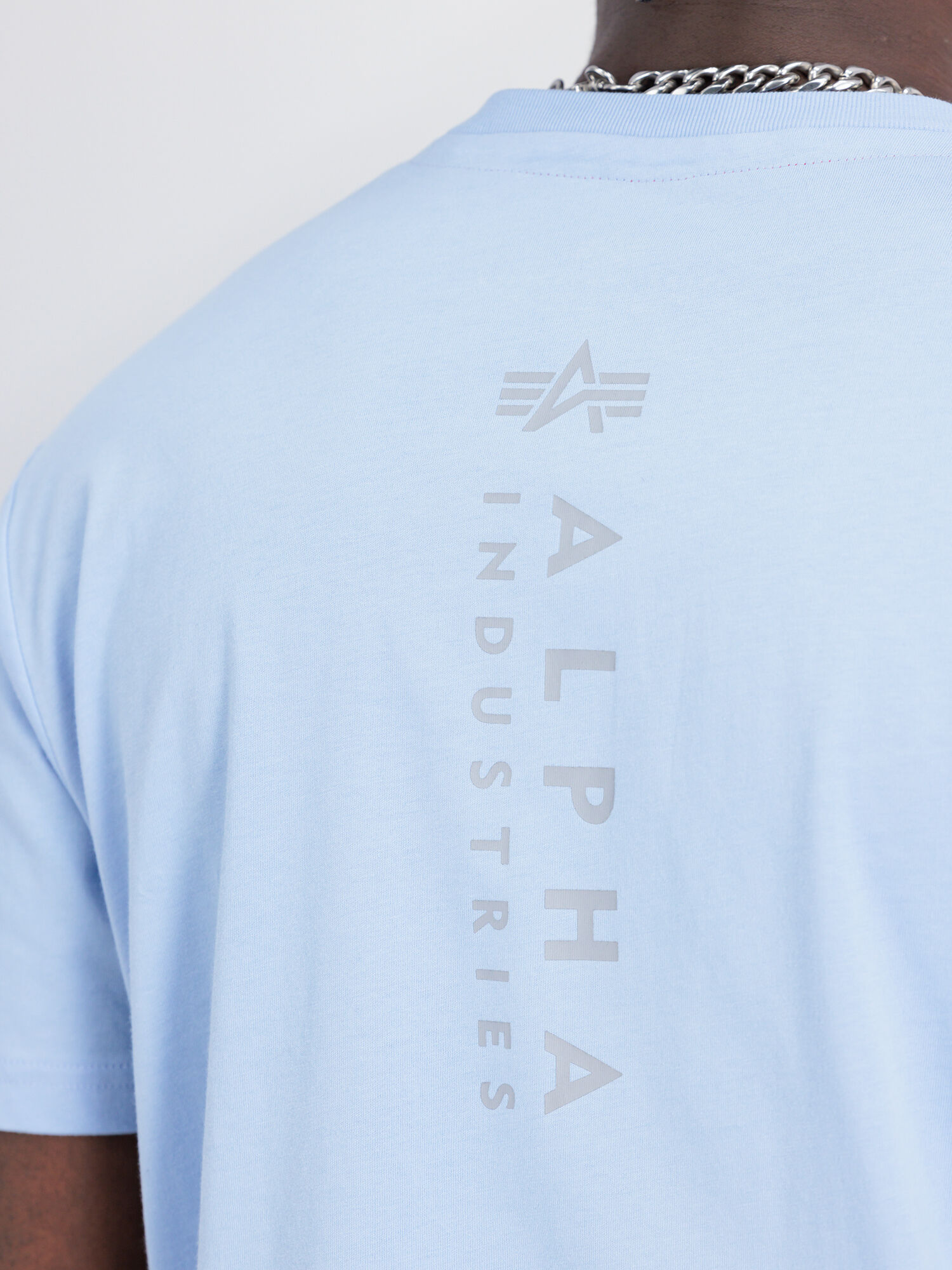 118536_513_alpha_industries_unisex_emb_t_shirt_006_124101