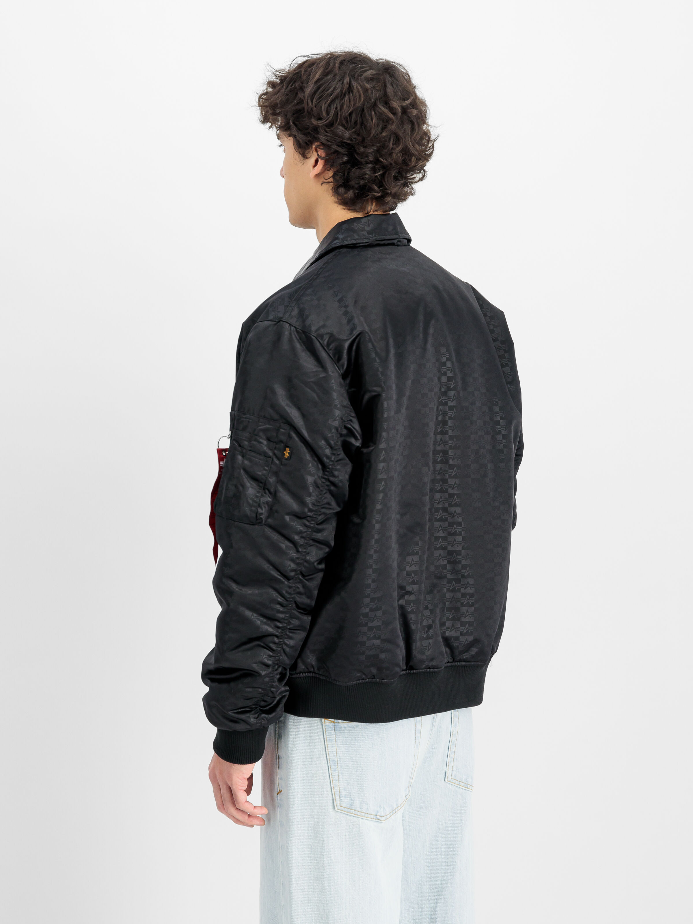 Coach Logo Bomber Jacket black 156145_03_2_model_00004_142340