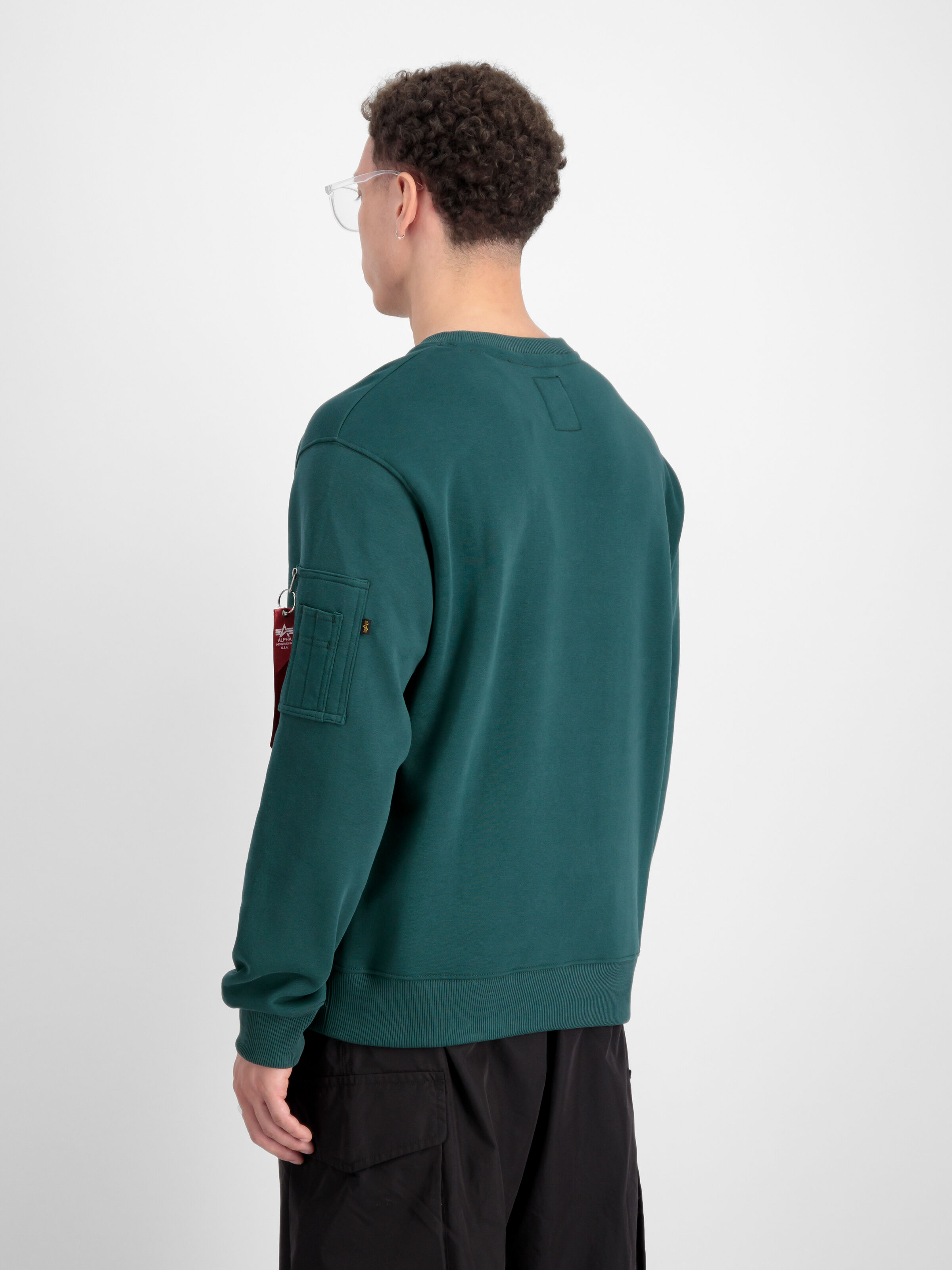 Alpha Label Sweatshirt Force Green 118312_720_2_model_00004_112843