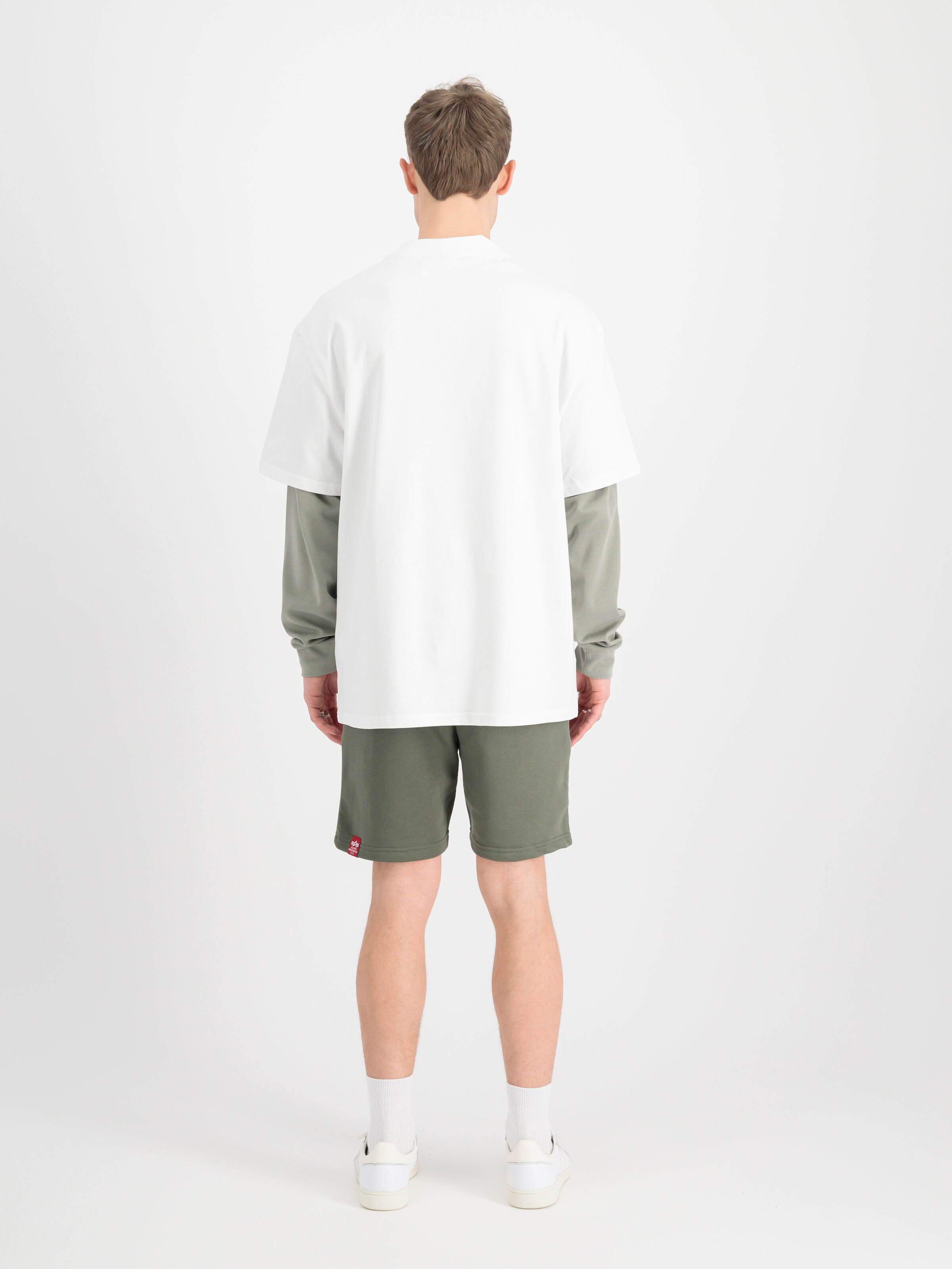 Alpha Puff Print Short dark olive 146365_142_2_model_00002_149482
