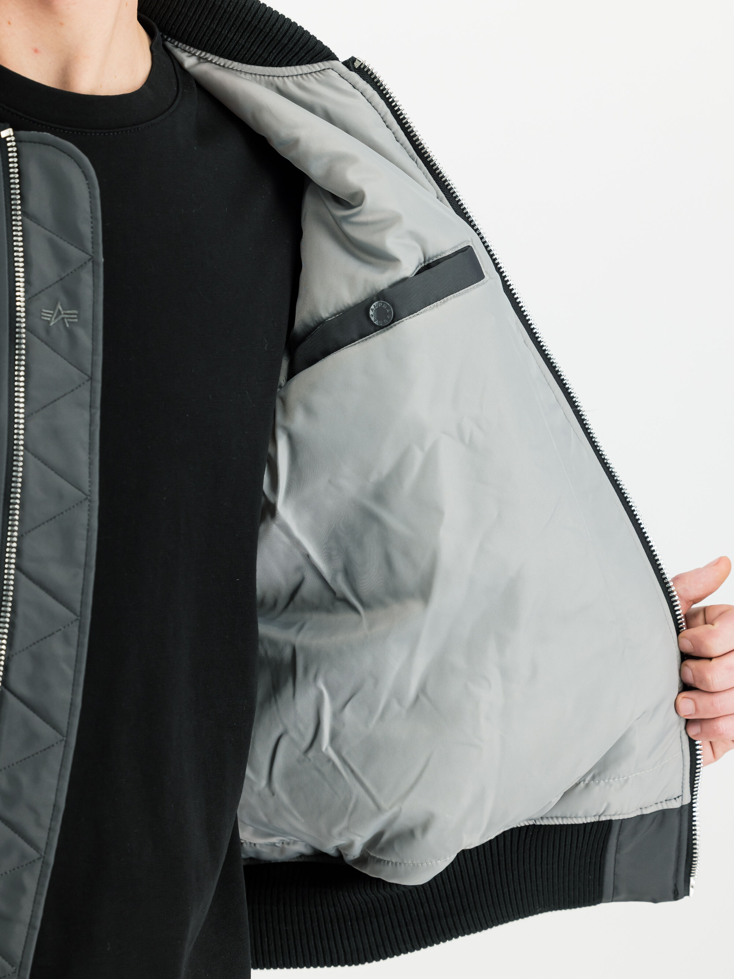 World Logo MA-1 Bomber Jacket vintage grey 266102_684_3_detail_00002_219262