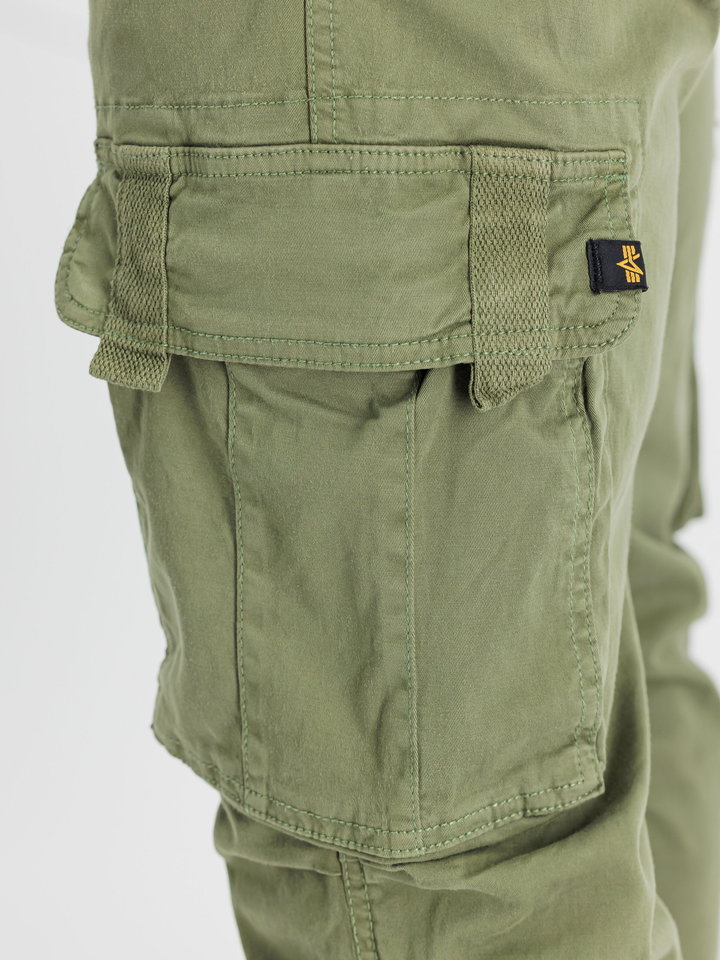Task Force Pant vintage green 106203_432_3_detail_00001_214448