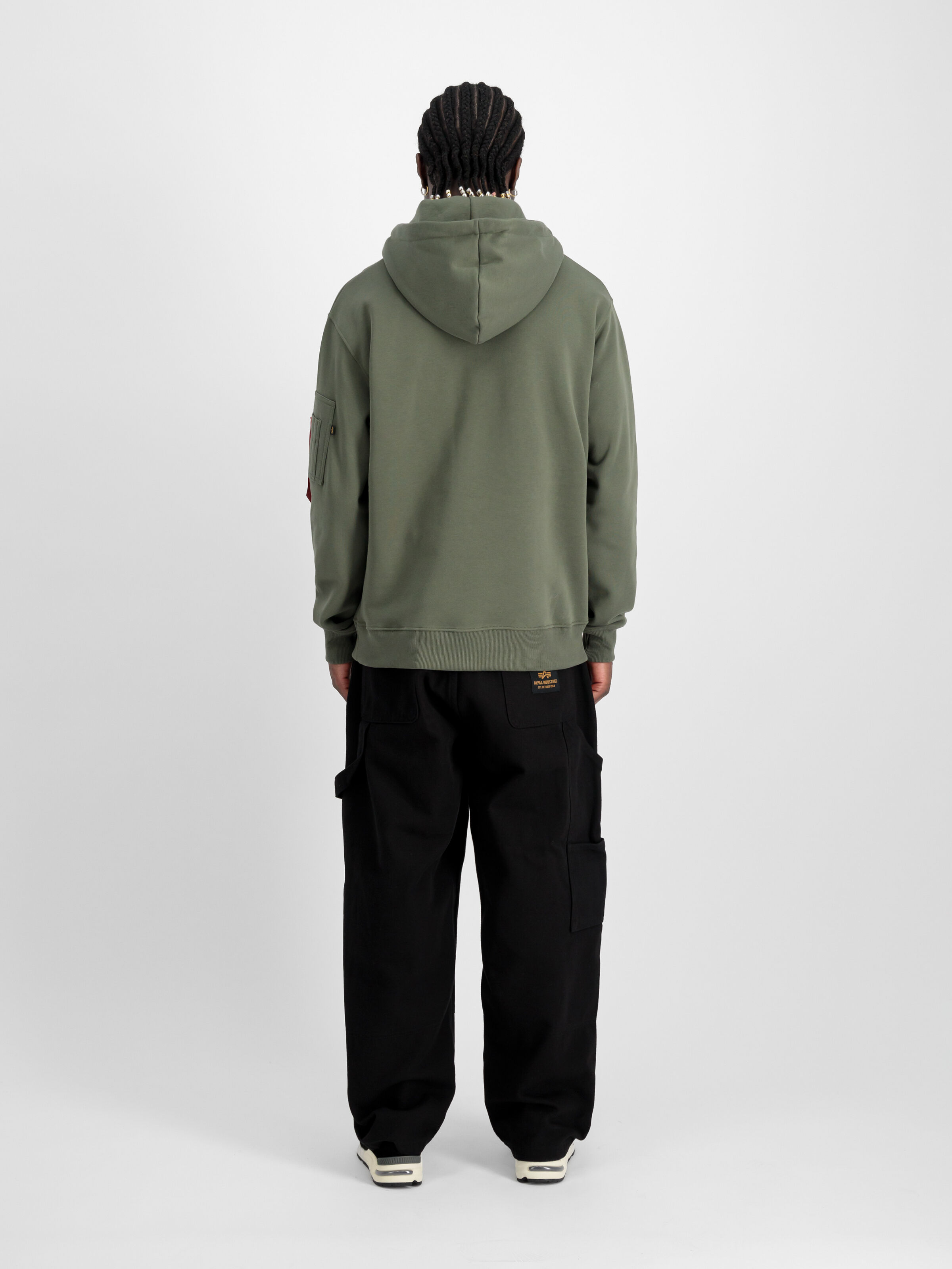 Embroidery Hoodie dark olive 138333_142_2_model_00002_129513