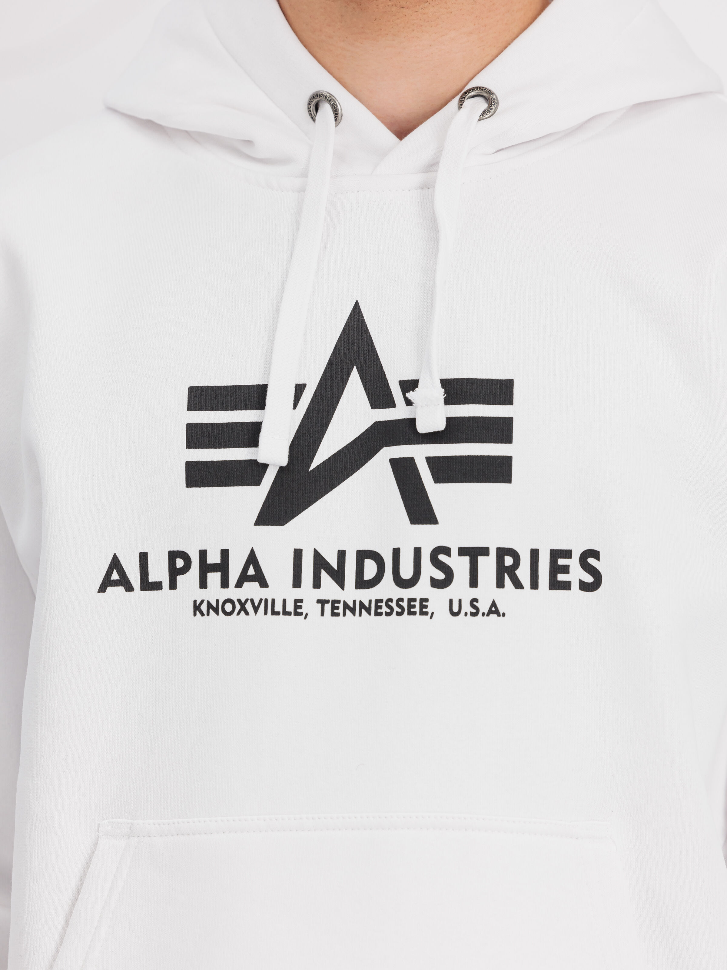Basic Big Logo Hoodie white 178312_09_3_detail_00001_125646