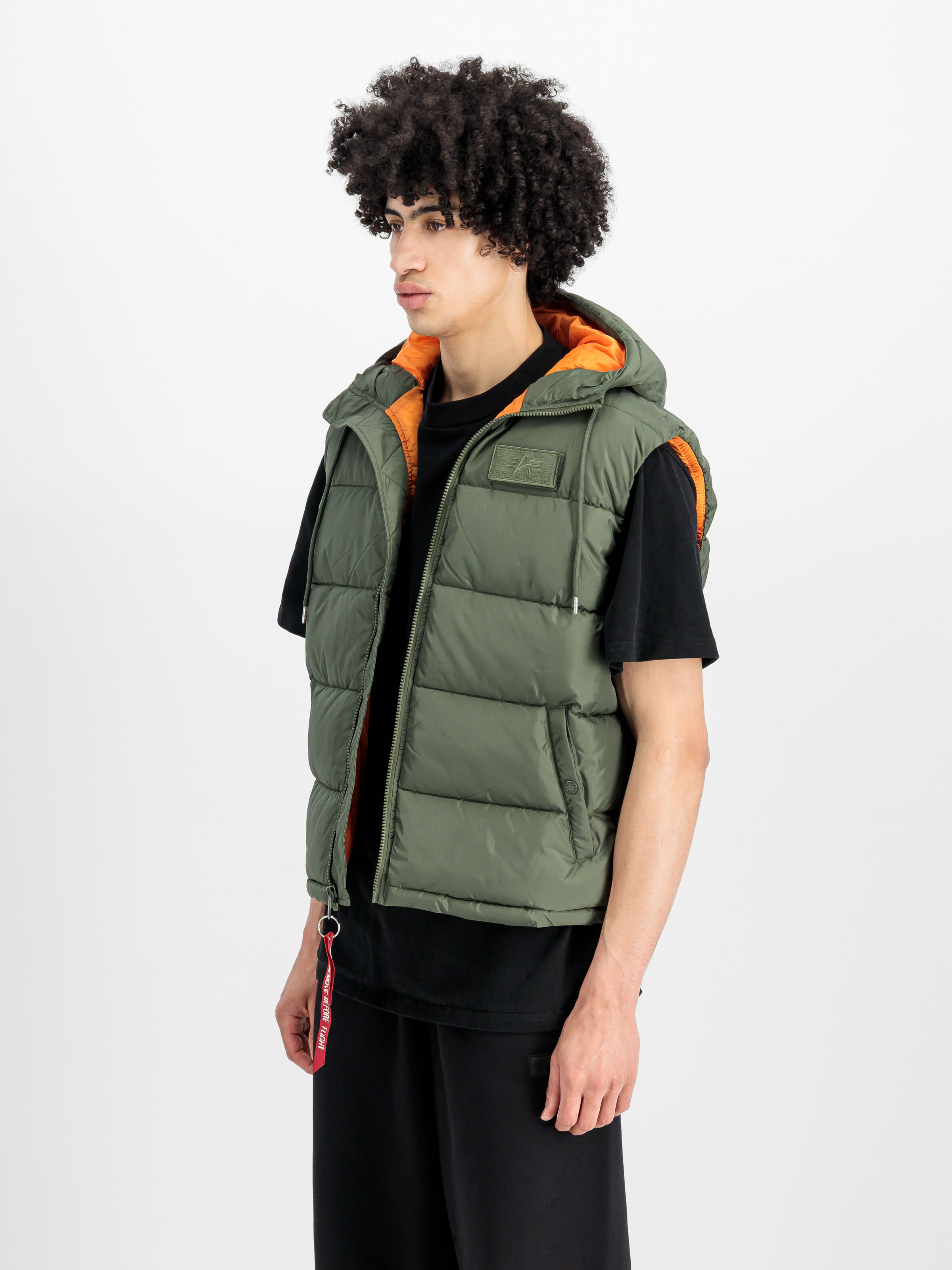 Hooded Faux Down Puffer Vest sage-green 118110_01_2_model_00002_156506