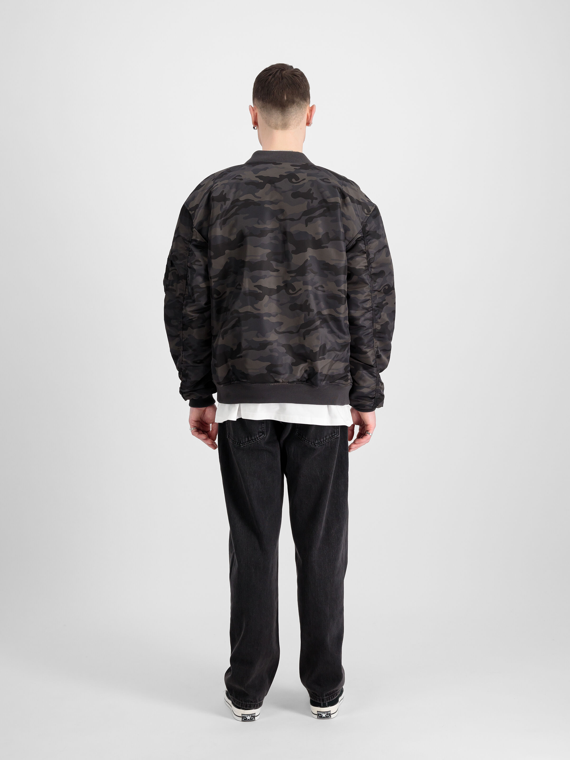 MA-1 CS Camo Bomber Jacket black camo 136136C_125_2_model_00002_168457