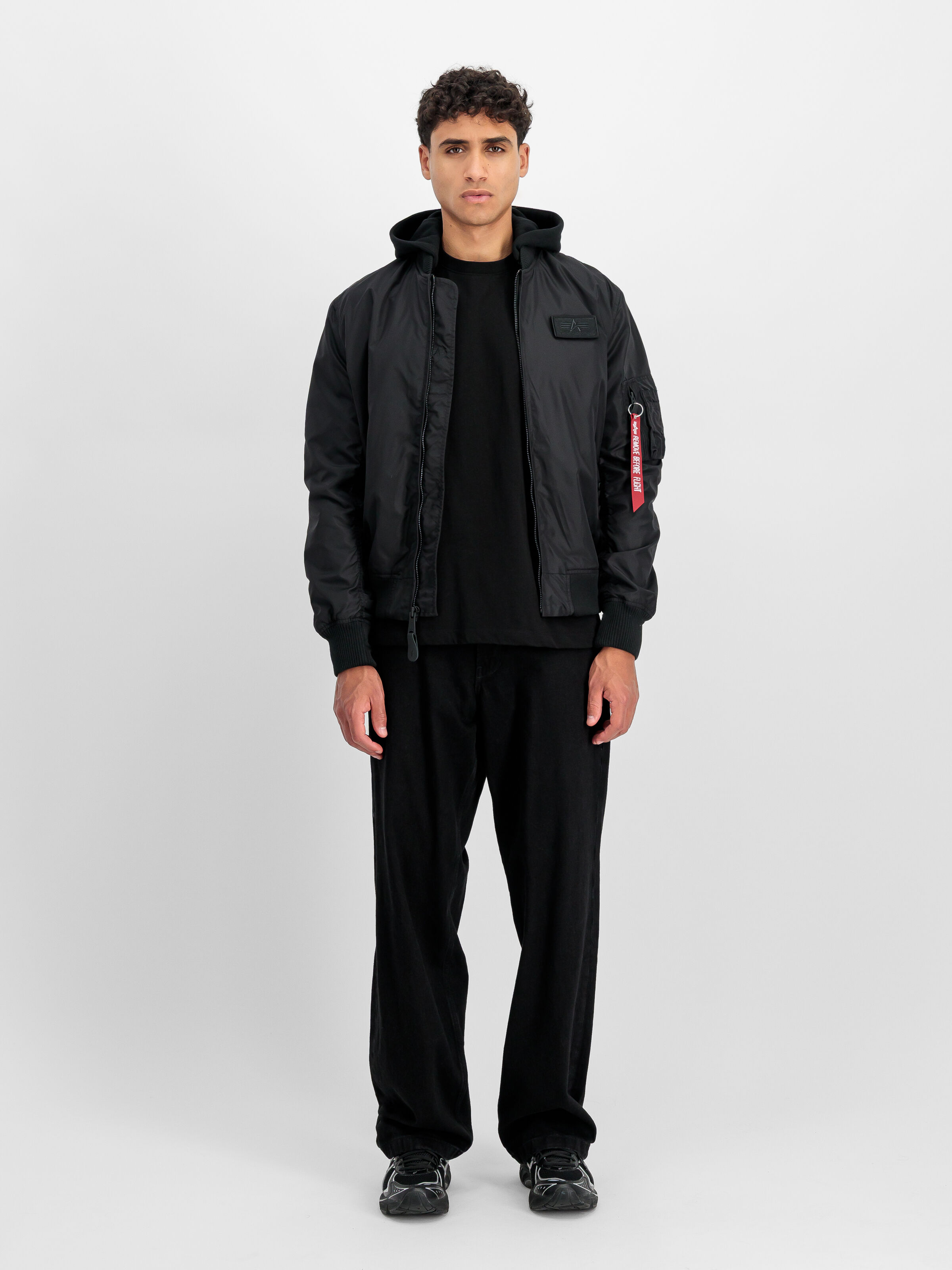 MA-1 TT Hood Light Bomber Jacket black/black 196108_515_2_model_00001_199674