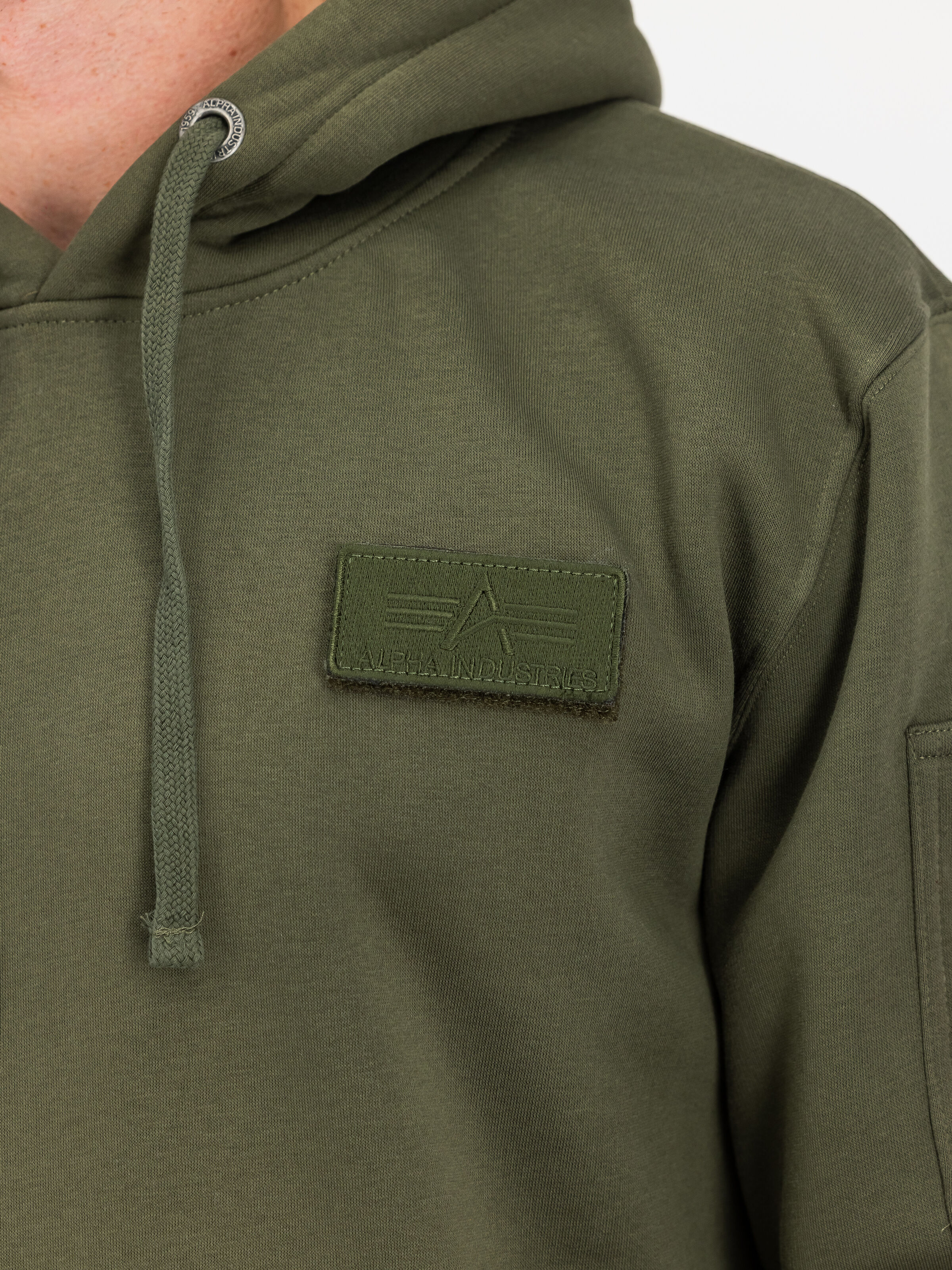Red Stripe Hoodie dark green 178314_257_3_detail_00001_191520