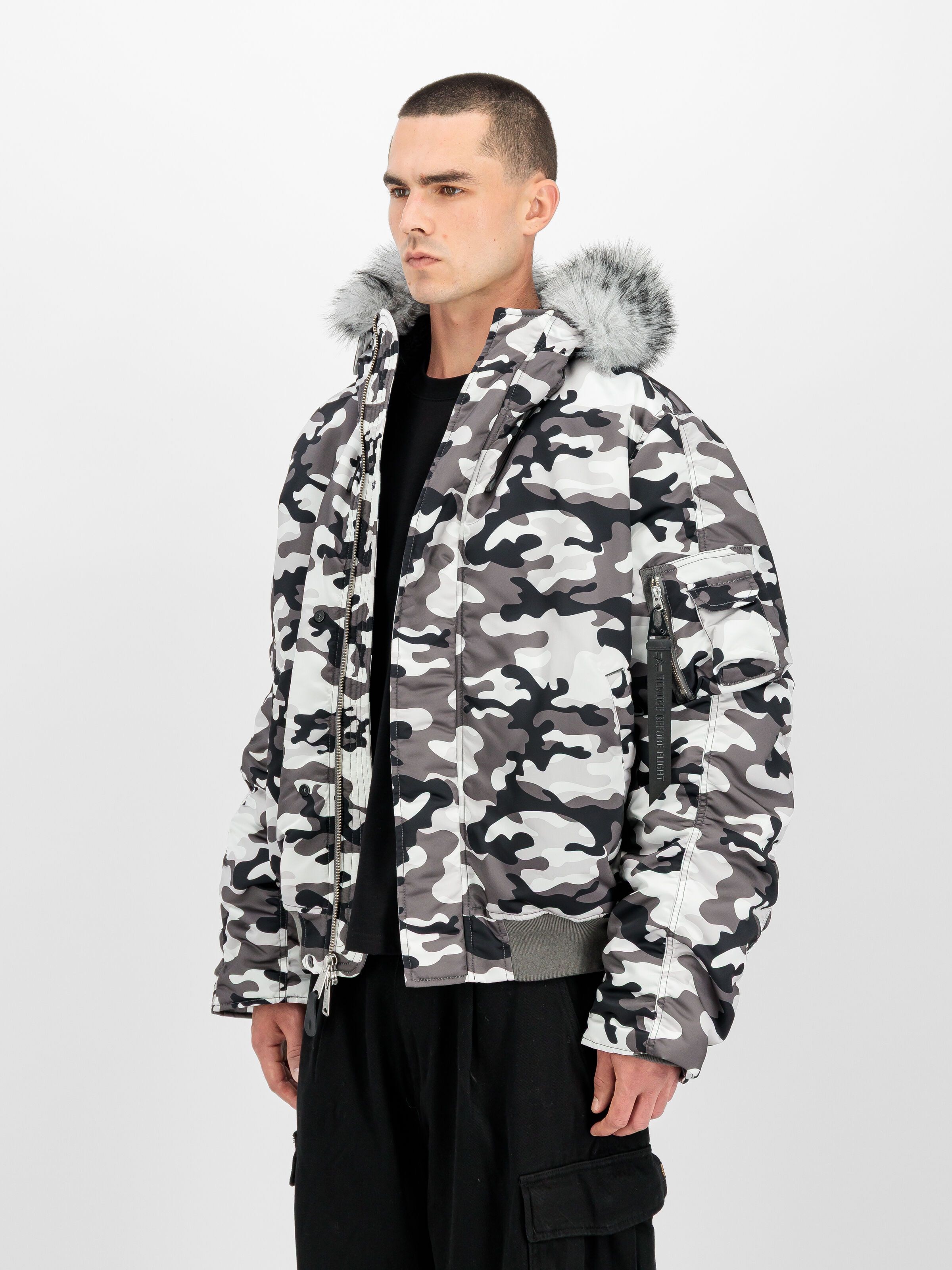 N-2B Base Camo UV Winter Jacket 768015C_913_2_model_00003_245723