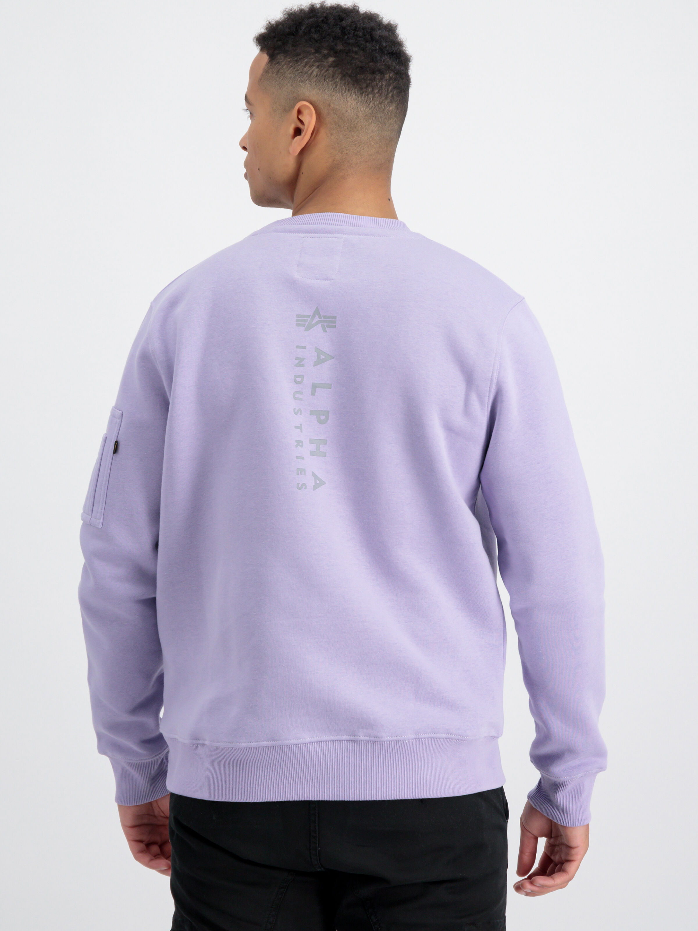 Embroidery Sweatshirt Unisex pale violet 118371_664_alpha_industries_unisex_emb_sweater_002_133655