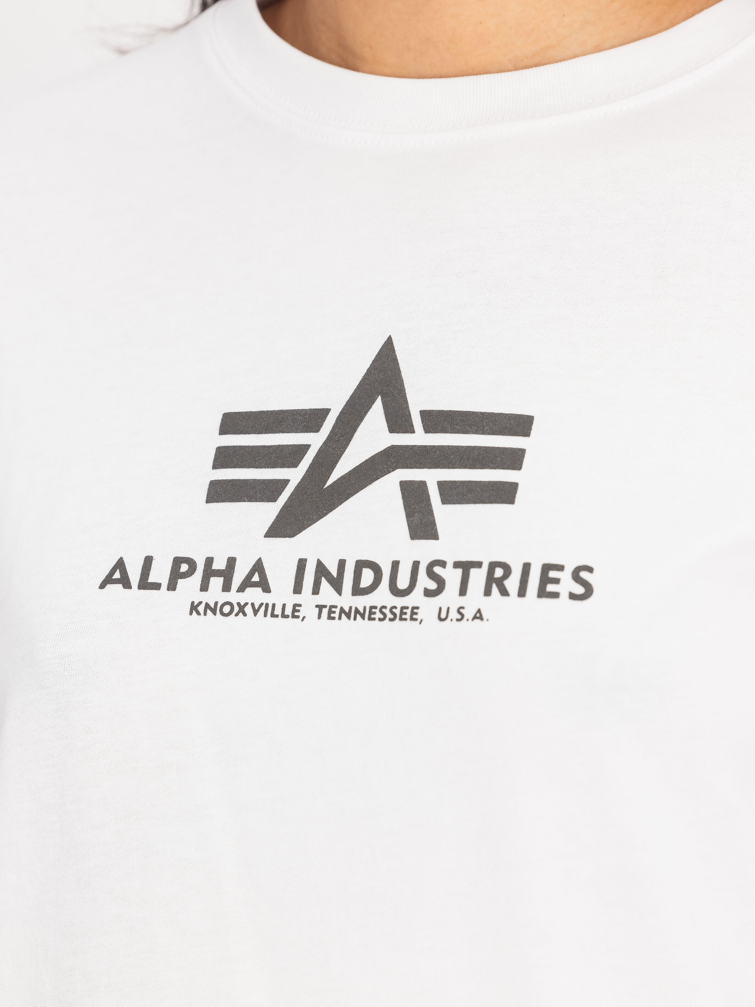 Basic Big Logo Puff Print T-Shirt Women white 258061_09_3_detail_00001_165523