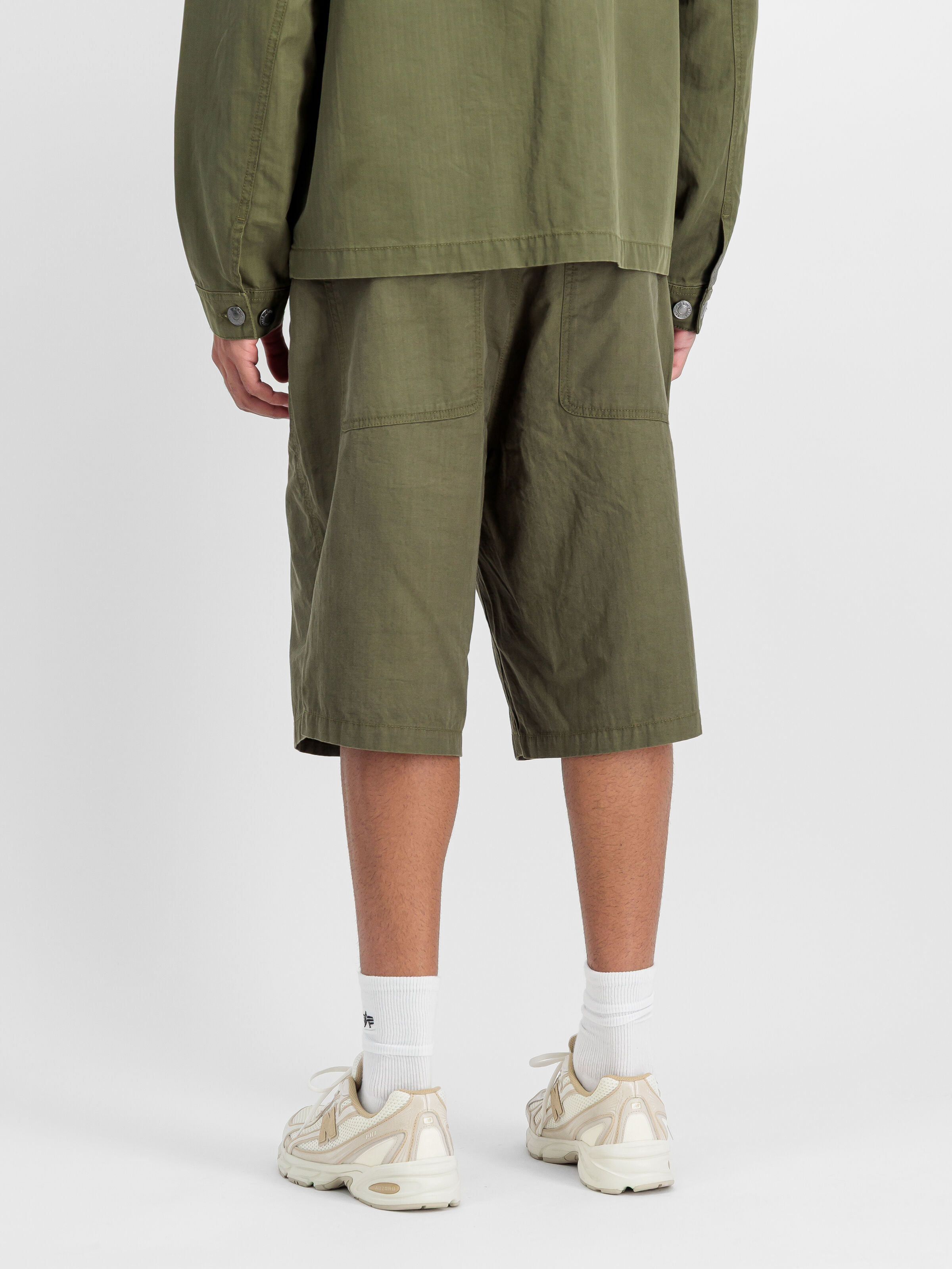 P41 HBT Combat Short dark olive 266254_142_2_model_00003_210520