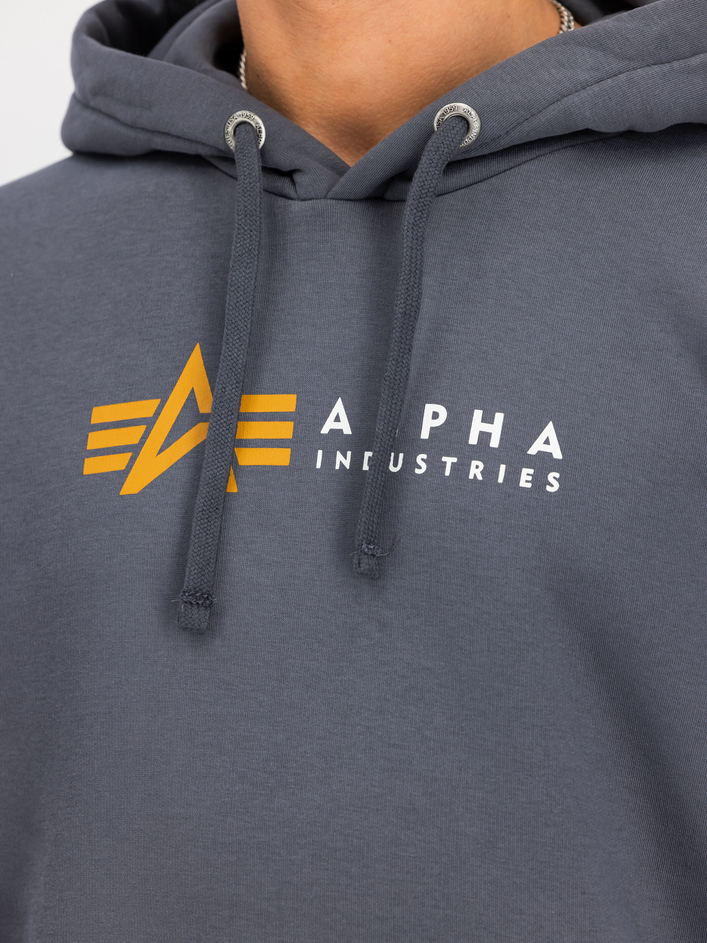 Alpha Label Hoodie greyblack 118331_136_3_detail_00001_191183