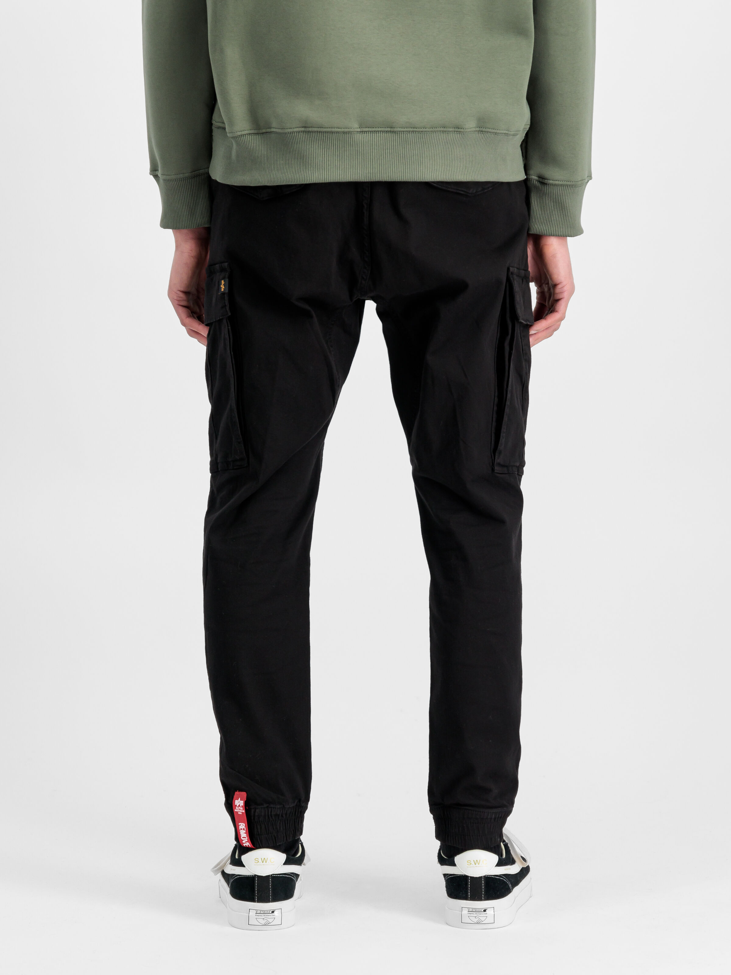 Airman Pant black 188201_03_2_model_00005_130345