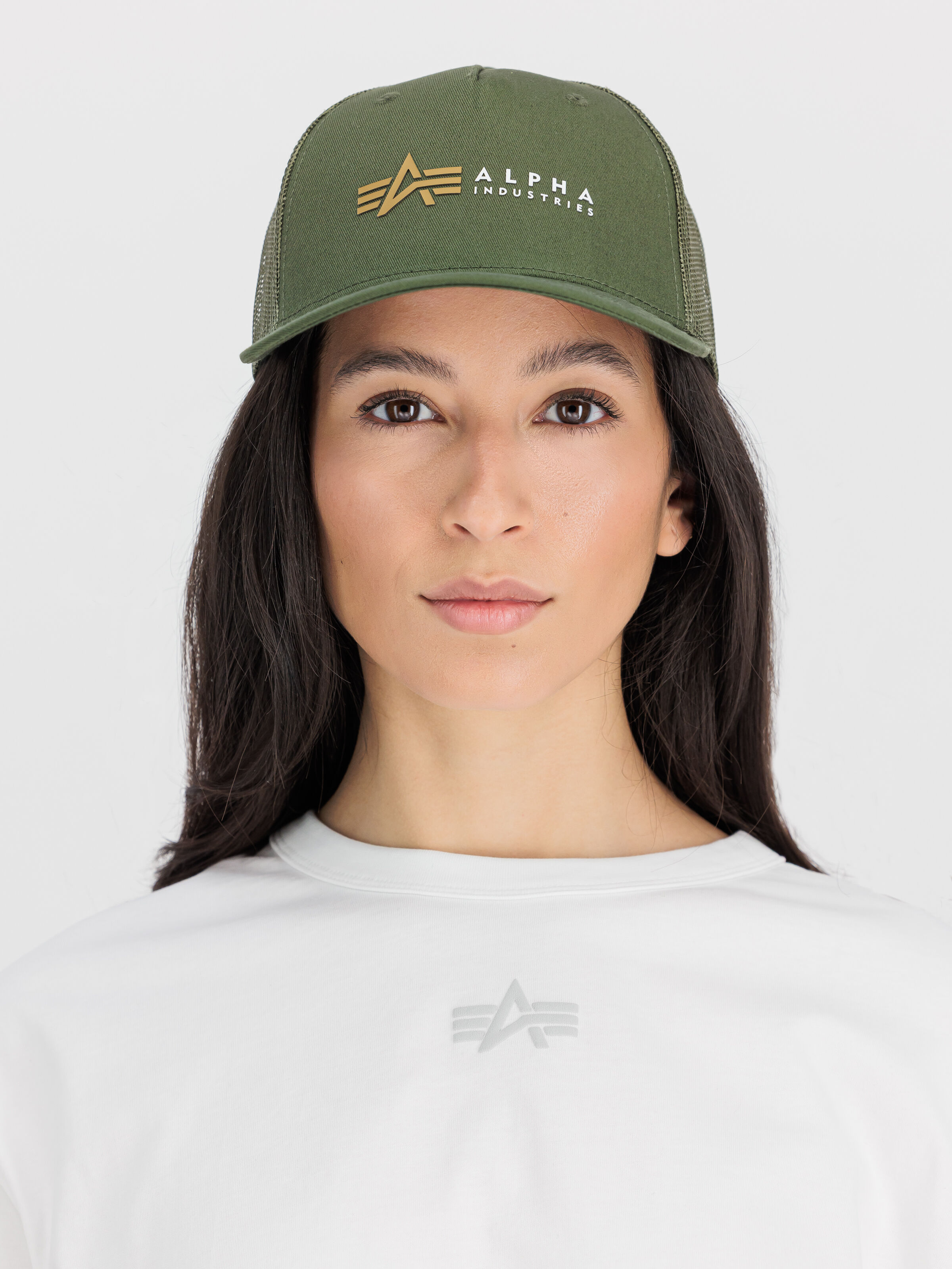 Alpha Label Trucker Cap dark olive 106901_142_2_model_00001_155011